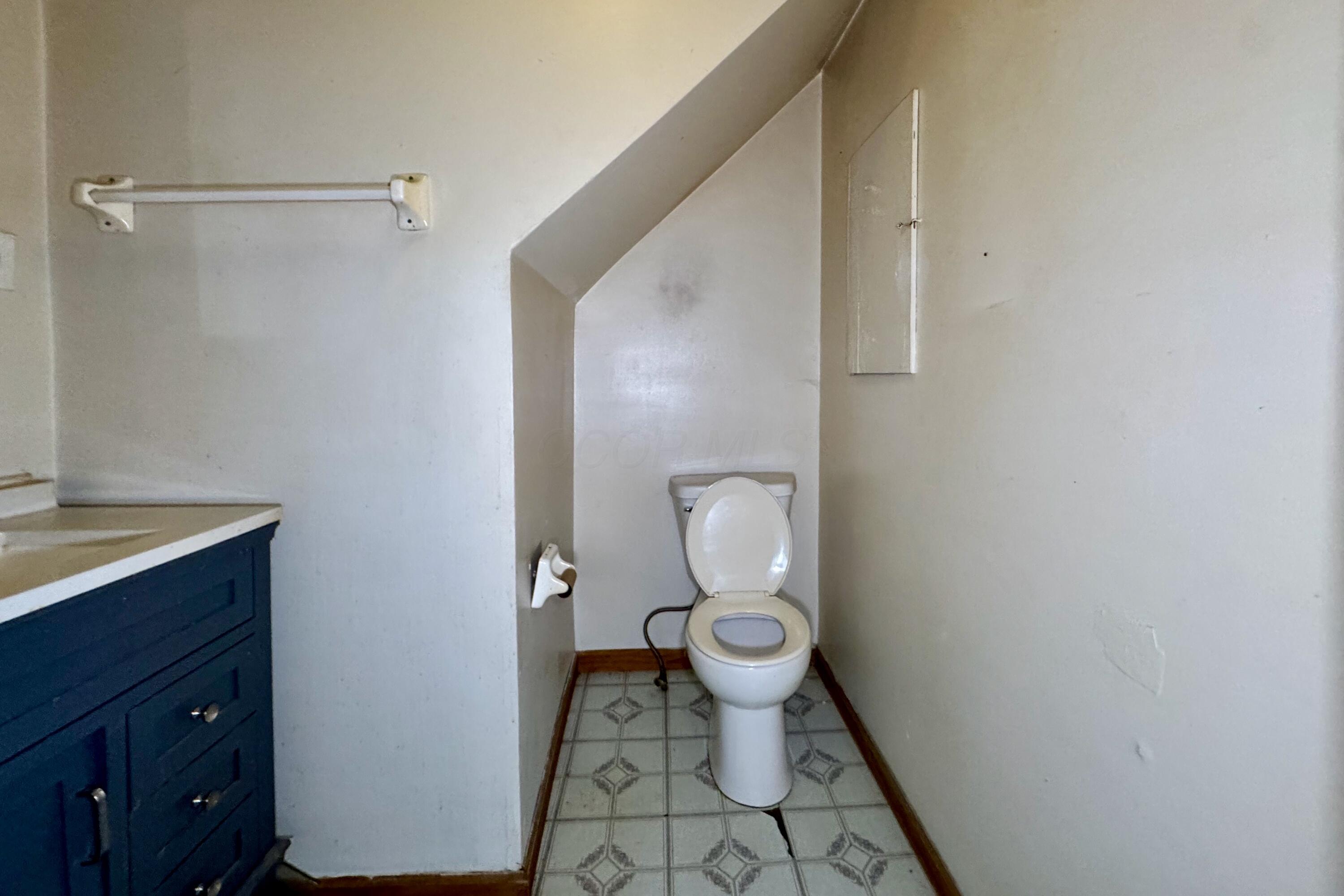 211 E Central Avenue Property Photo 9