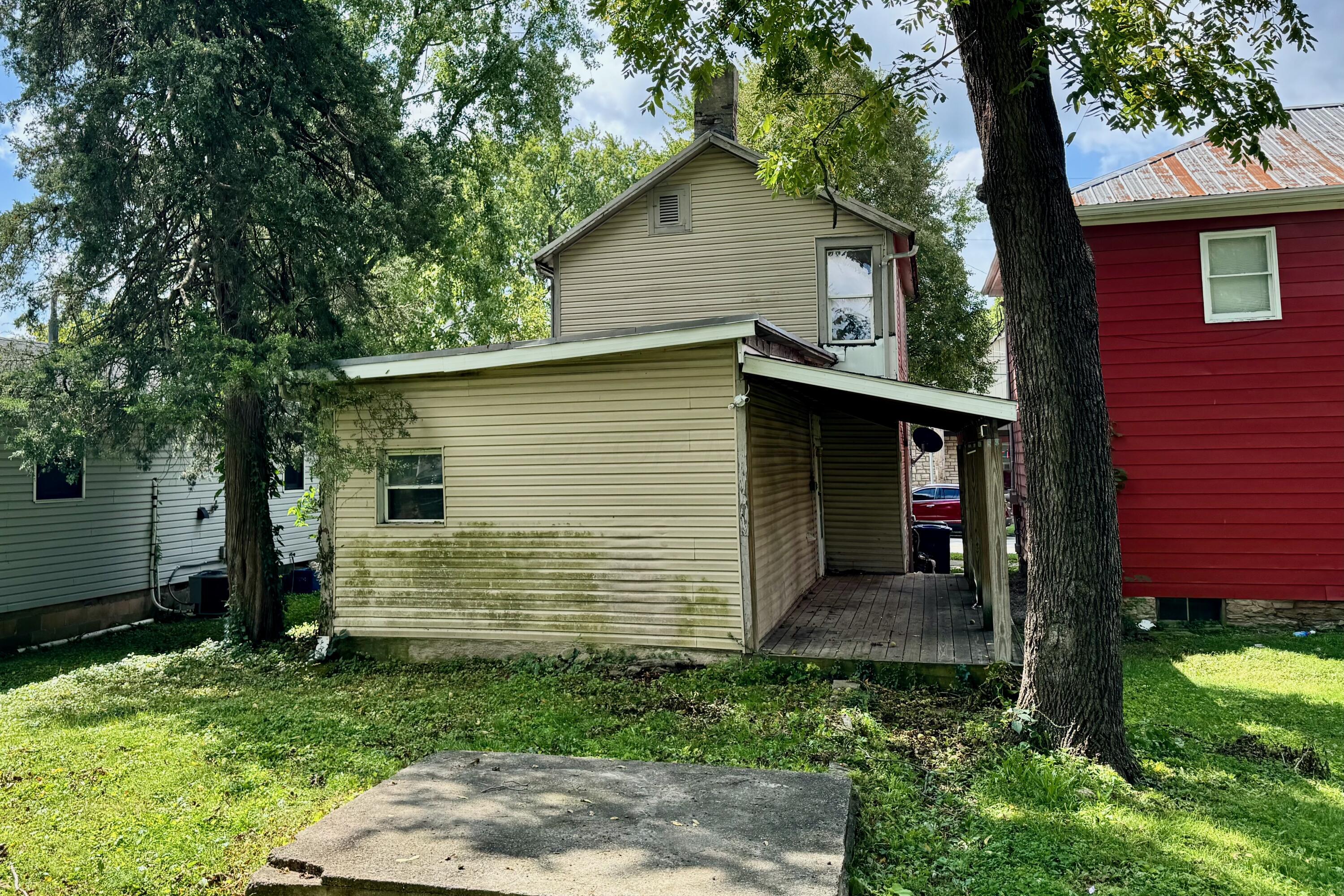 211 E Central Avenue Property Photo 14