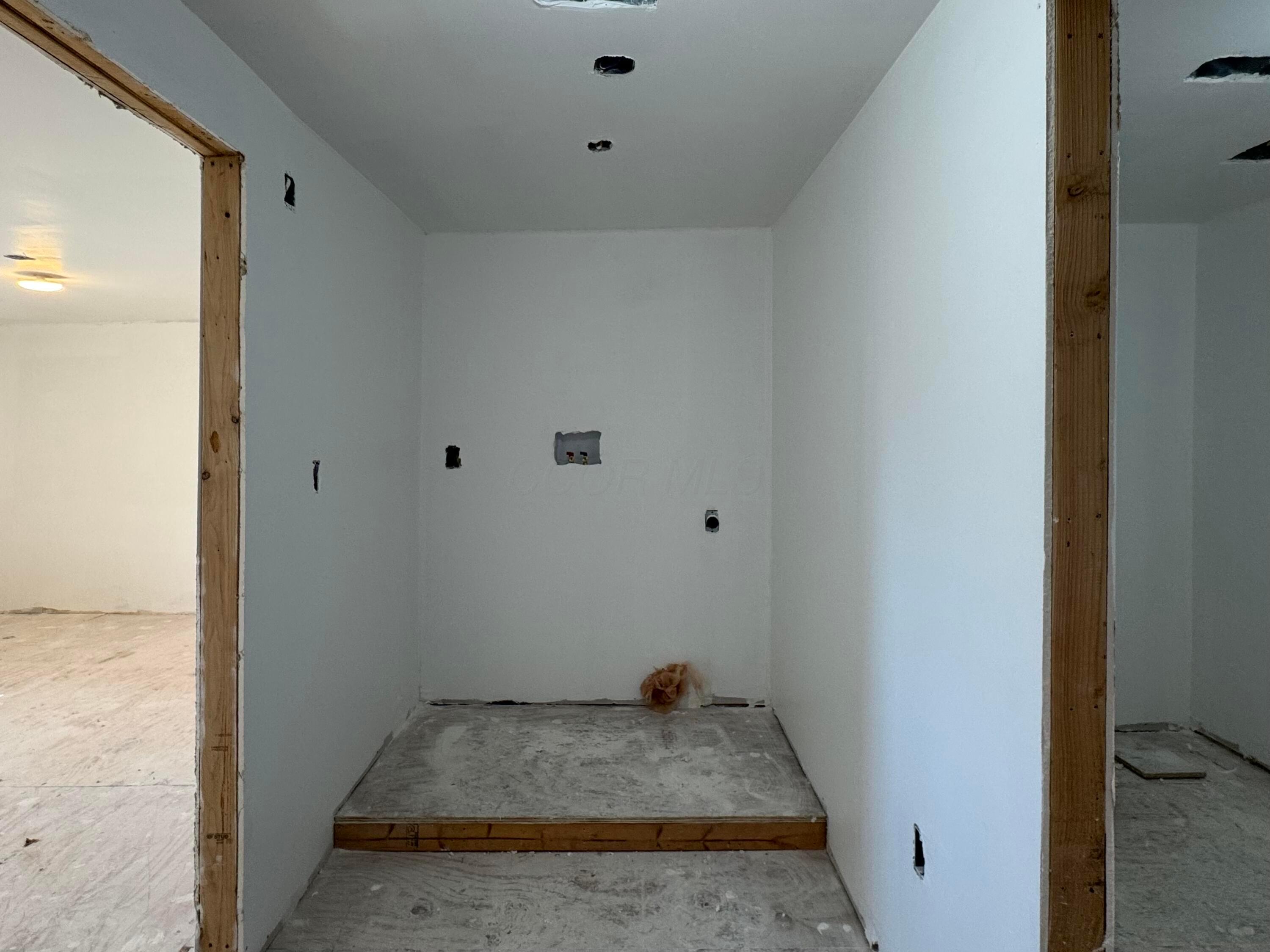 210 E Central Avenue Property Photo 7