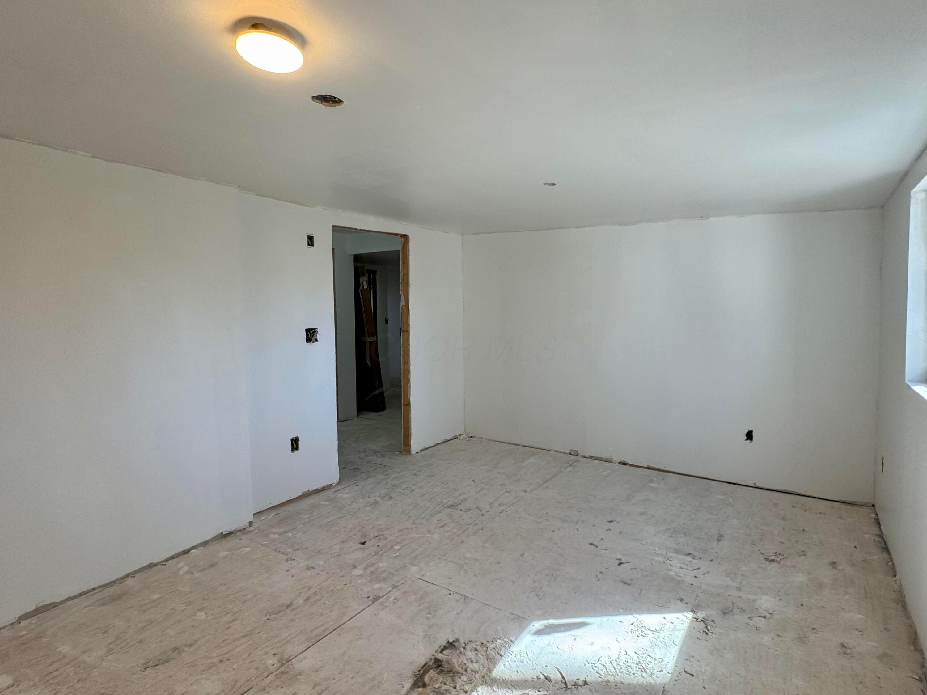 210 E Central Avenue Property Photo 11