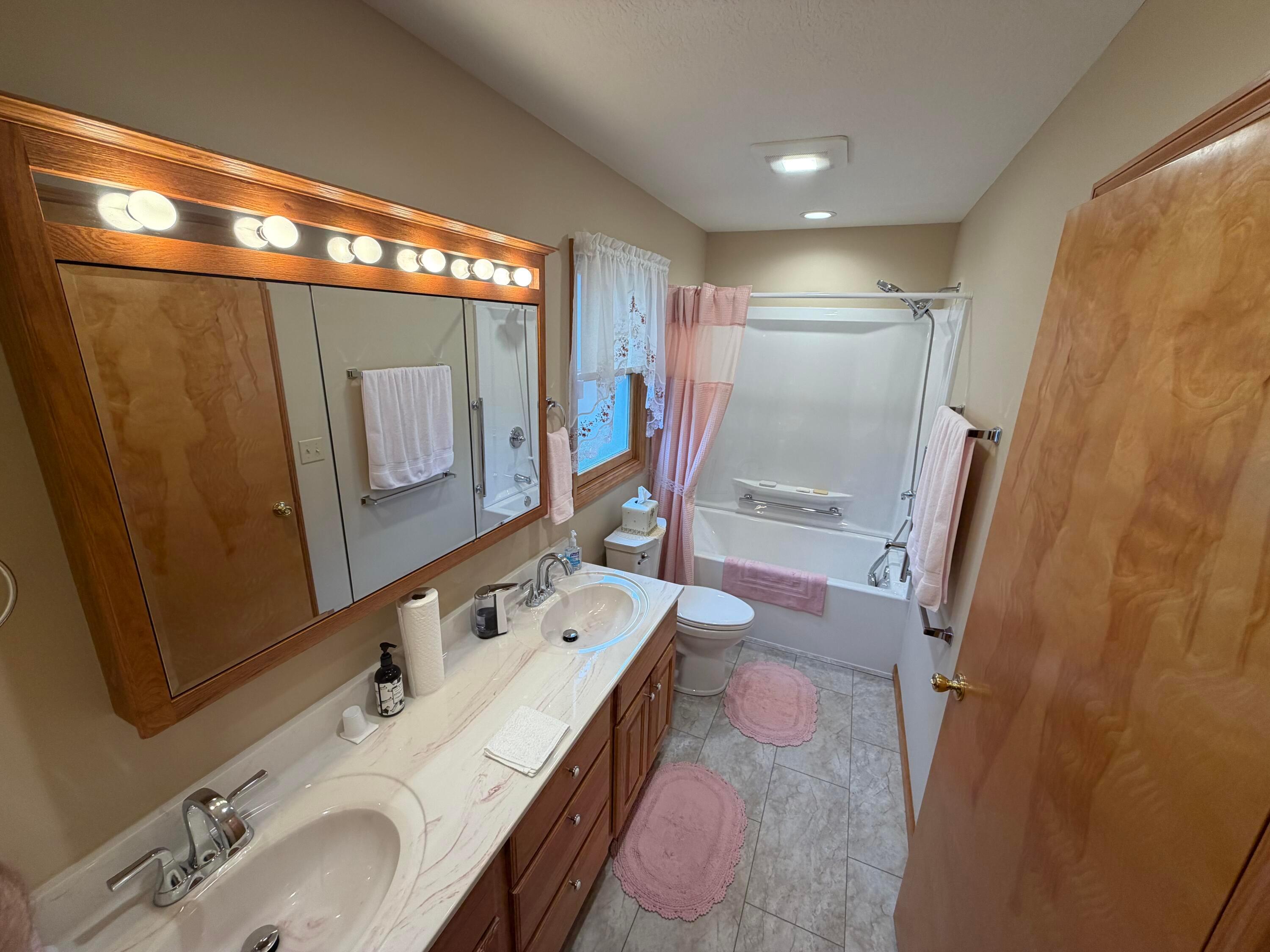 846 Elizabeth Avenue Property Photo 14