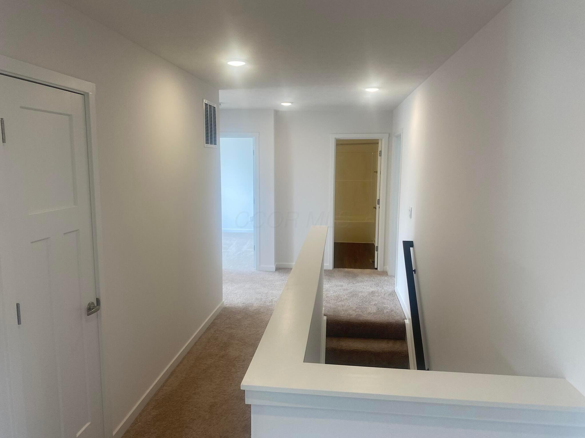 472 Creekside Drive Property Photo 15