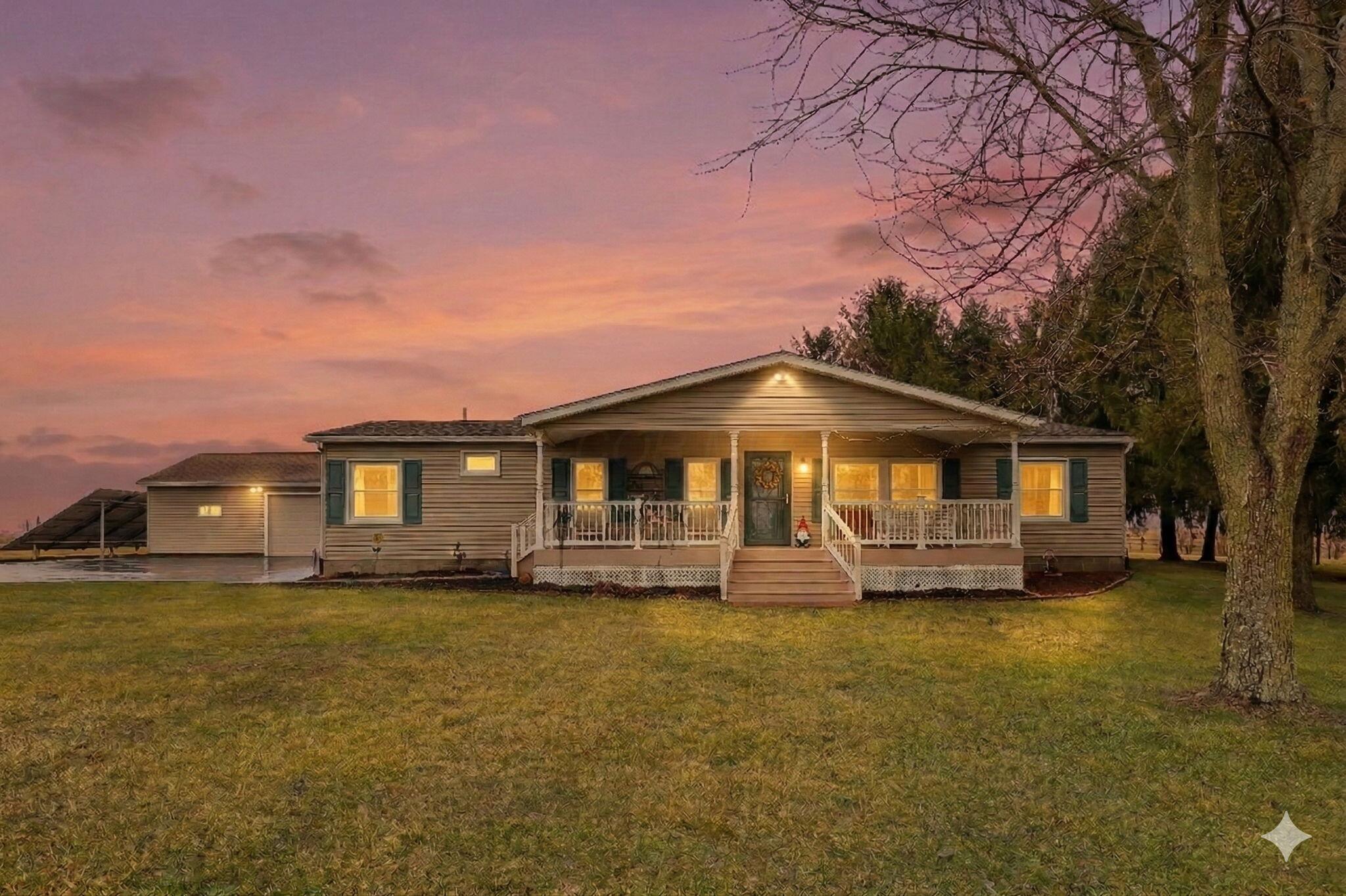 17161 Five Points Pike Property Photo 1
