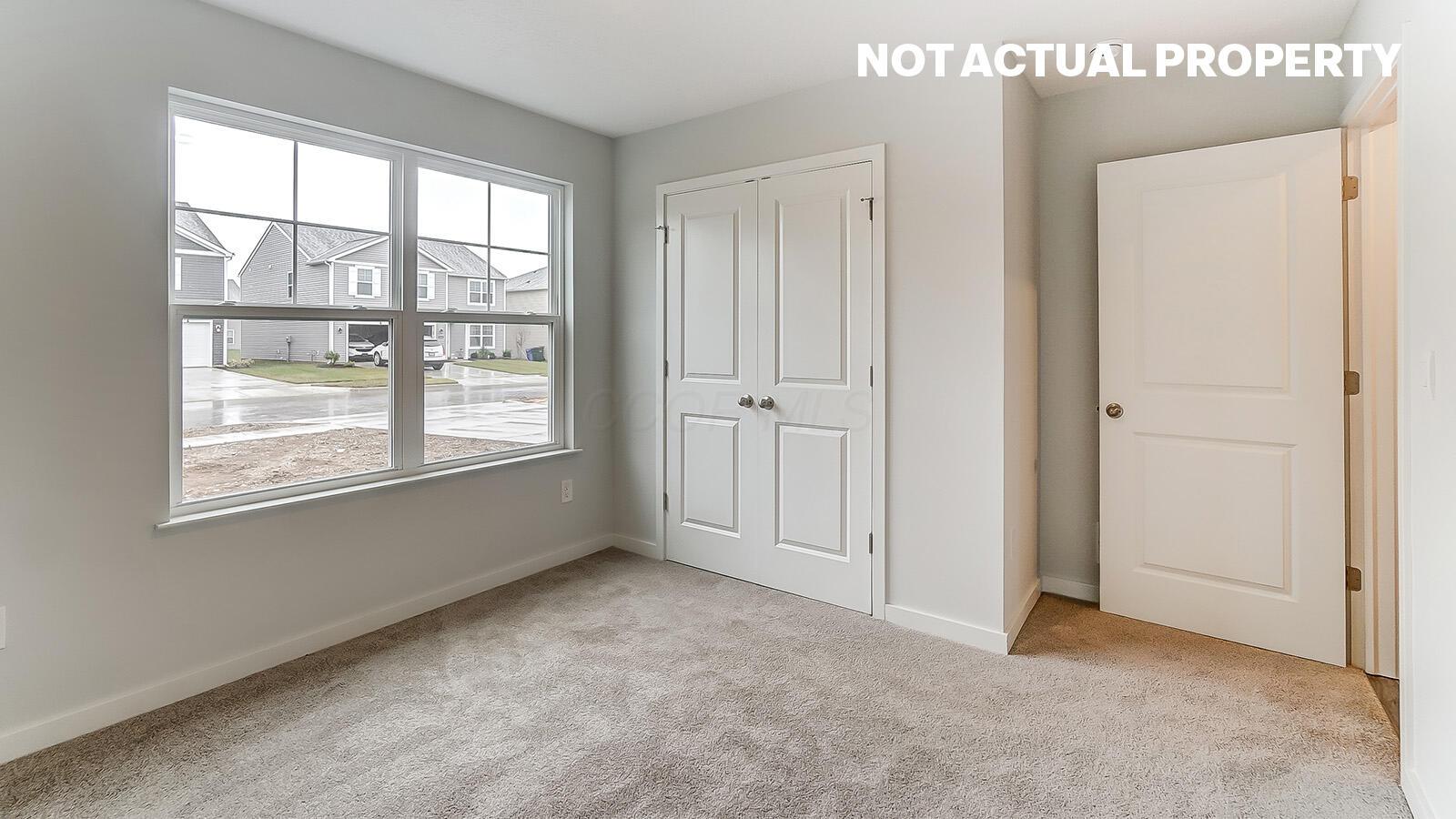 1235 Stratford Way Property Photo 15