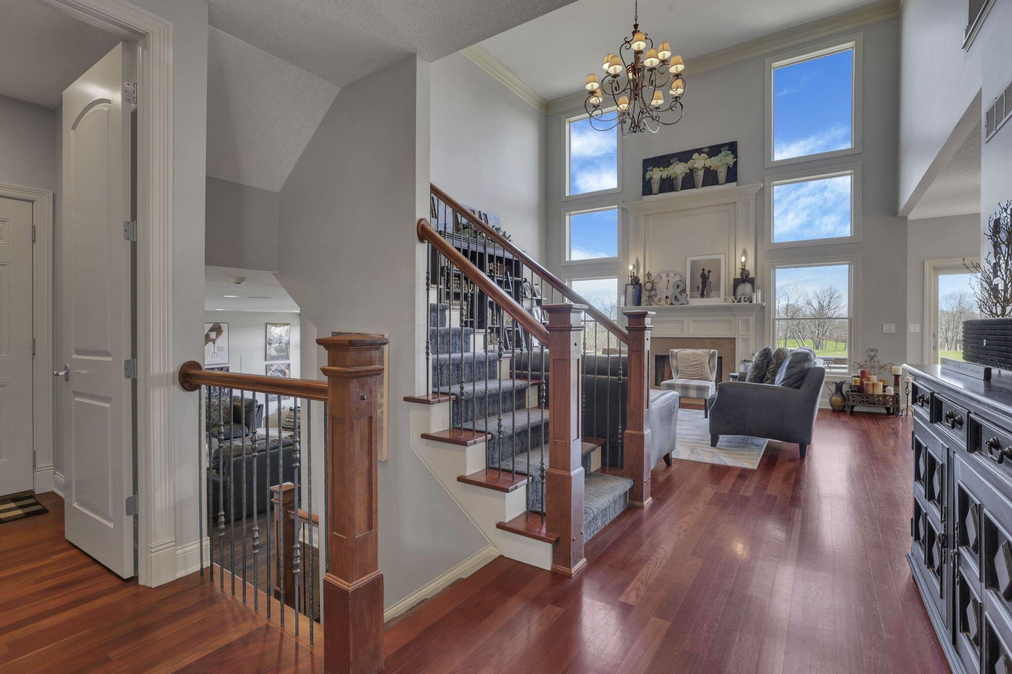 4607 Hirth Hill Road E Property Photo 13
