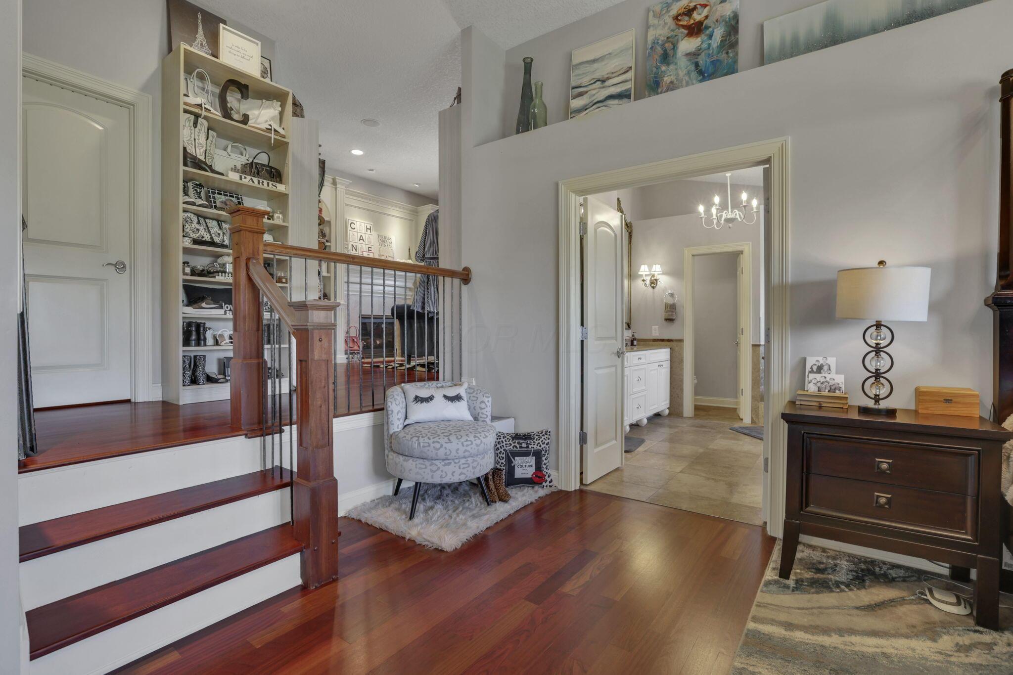 4607 Hirth Hill Road E Property Photo 27