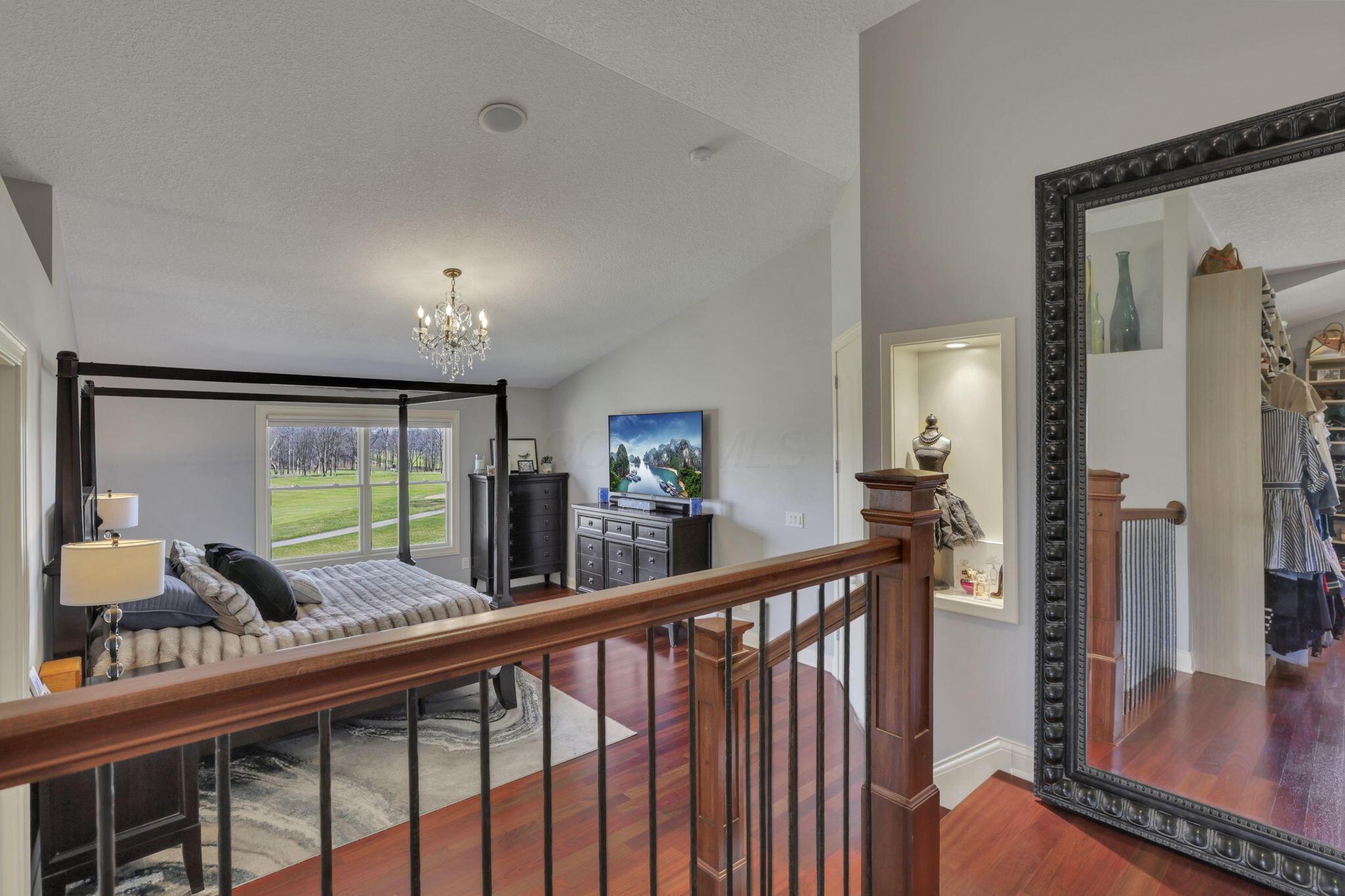 4607 Hirth Hill Road E Property Photo 31