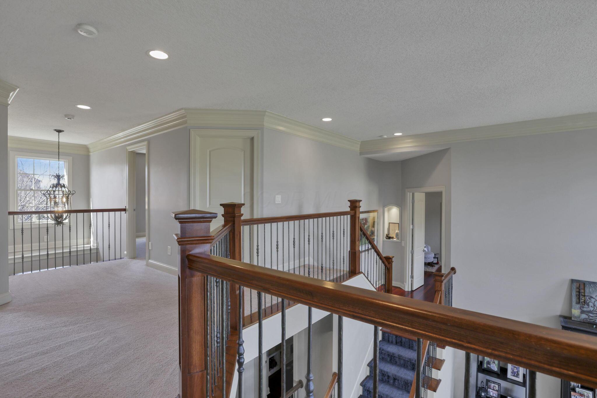 4607 Hirth Hill Road E Property Photo 36