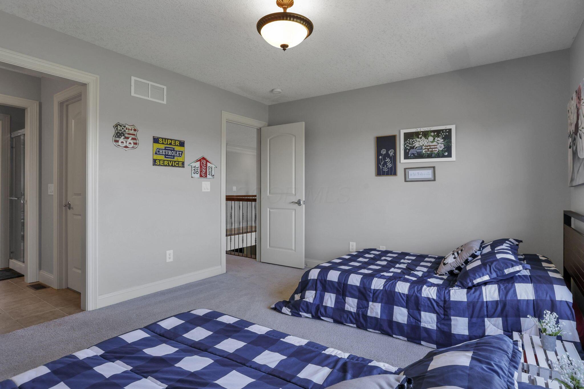 4607 Hirth Hill Road E Property Photo 38