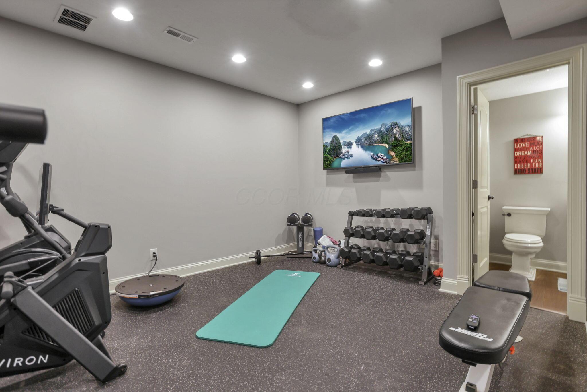4607 Hirth Hill Road E Property Photo 56