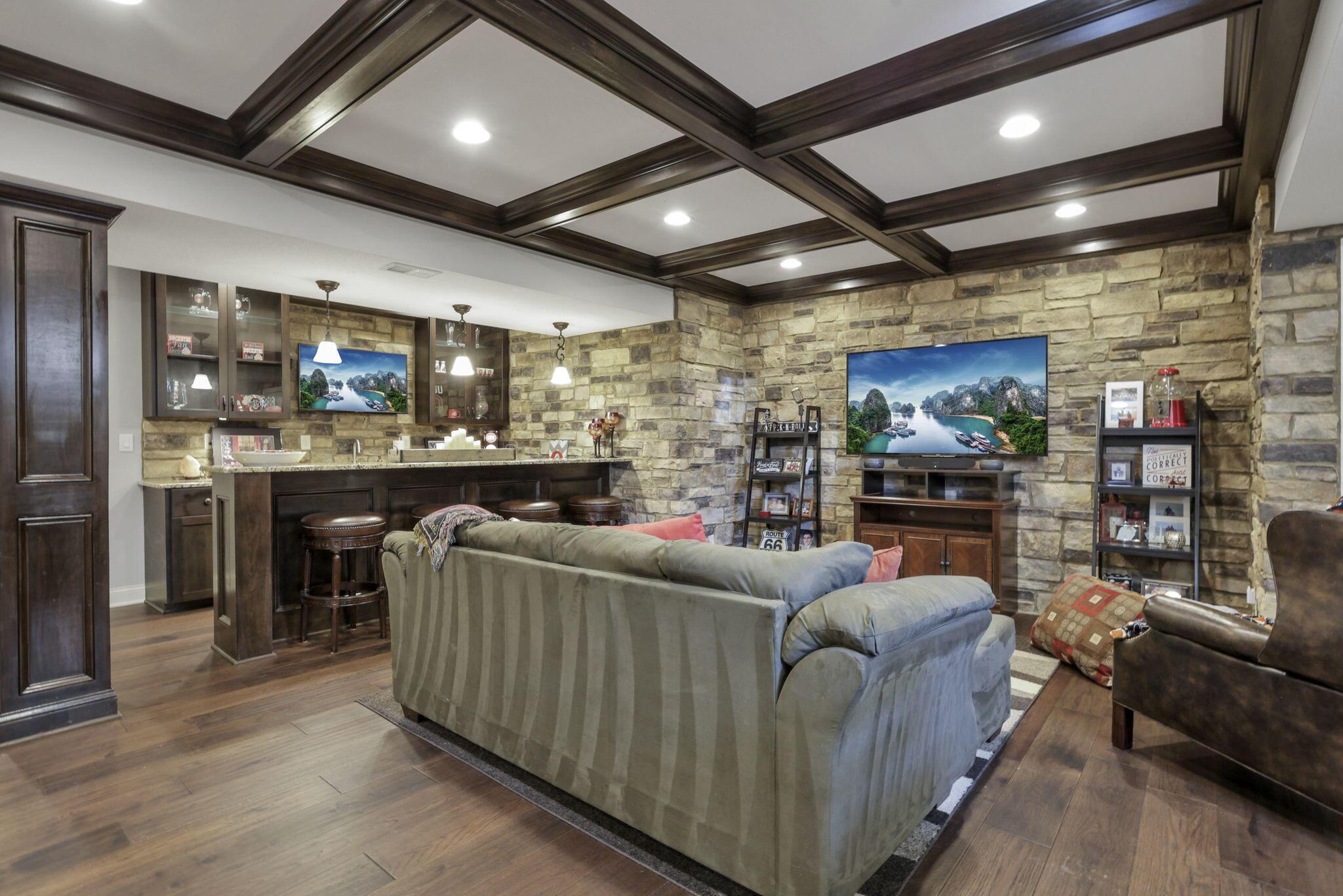 4607 Hirth Hill Road E Property Photo 60