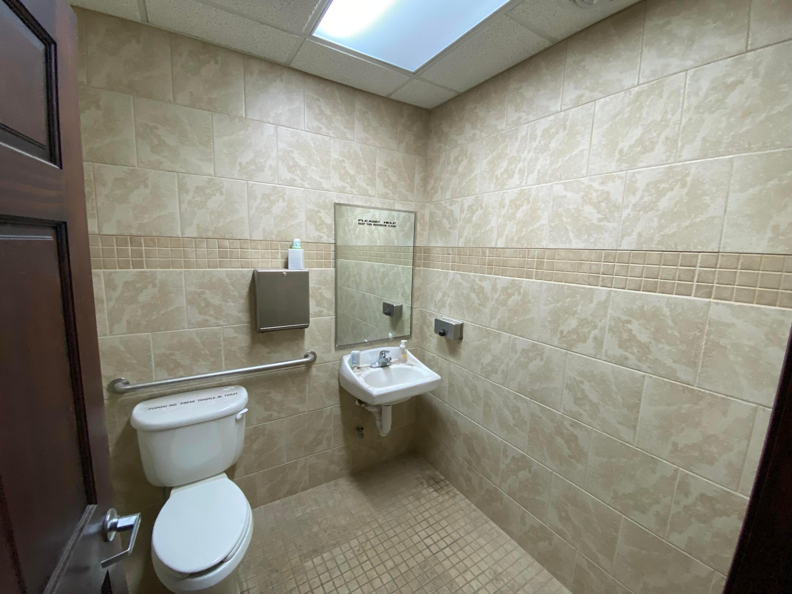 781 S Front Street Property Photo 6