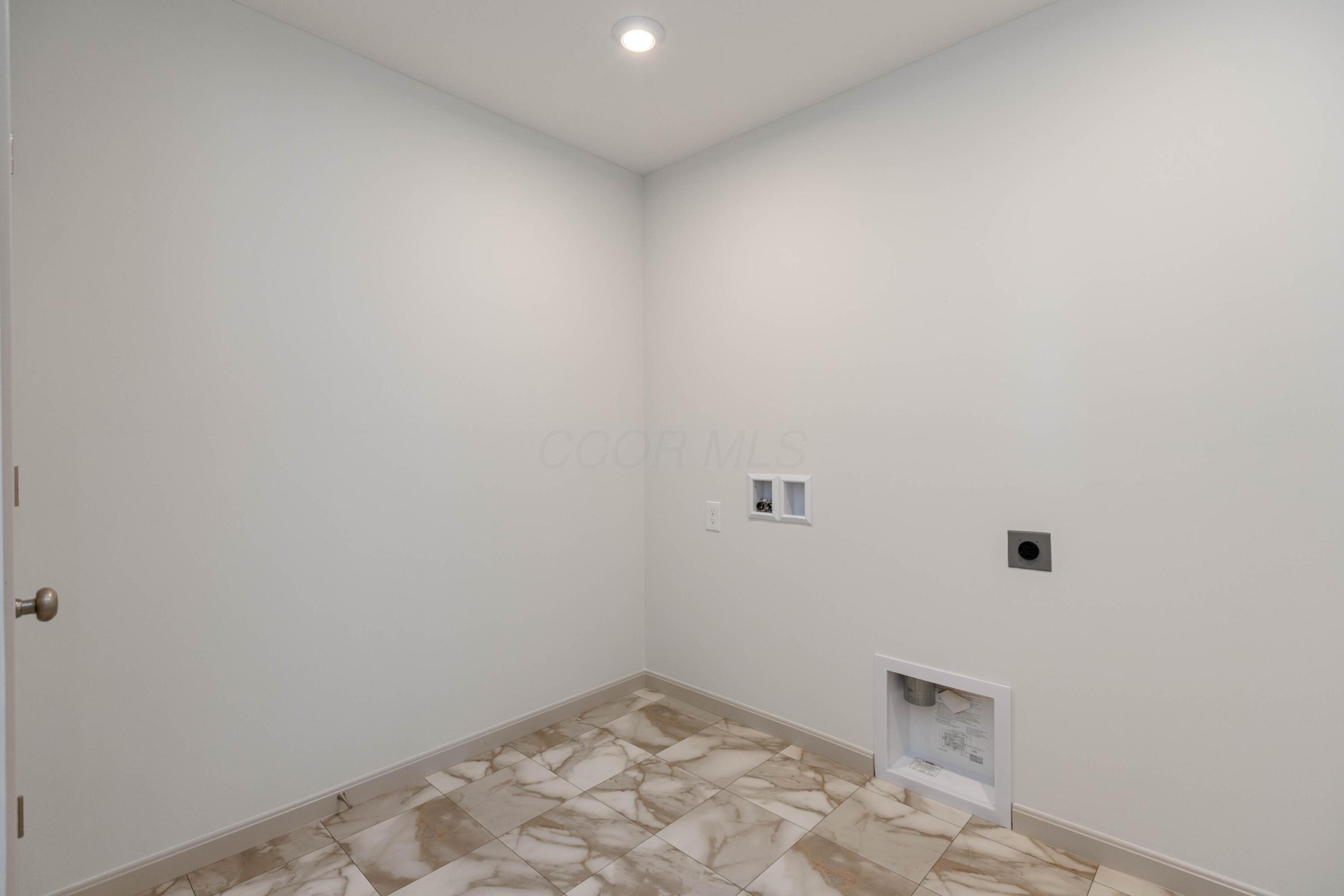 216 Painter Street Property Photo 28