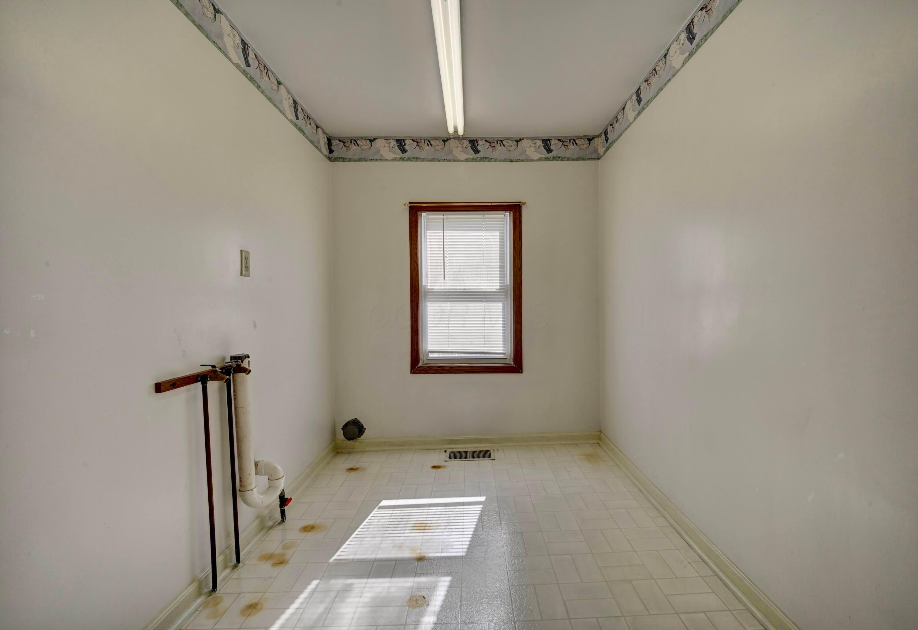 6040 Pinecrest Drive Property Photo 51