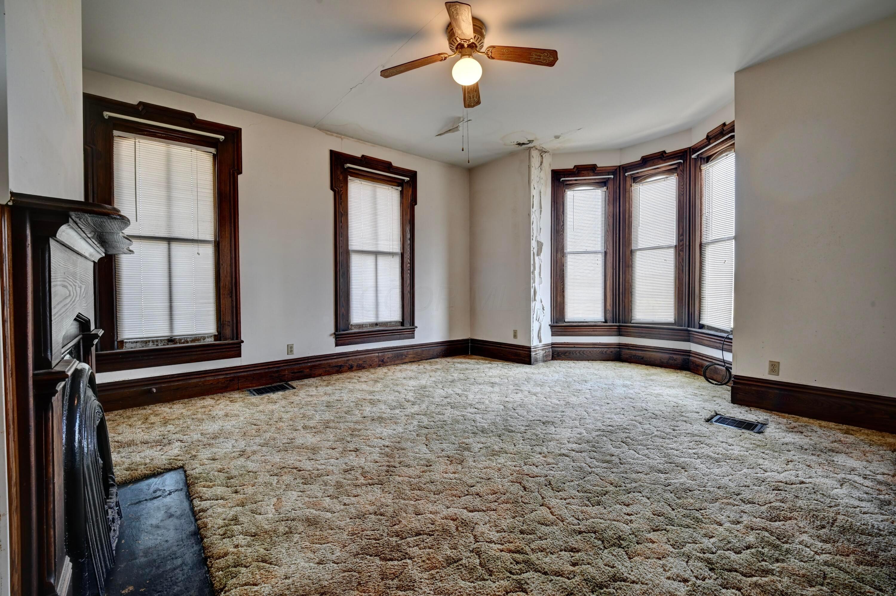 6040 Pinecrest Drive Property Photo 54