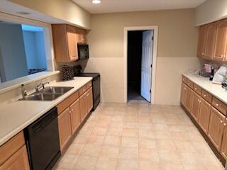 1718 Strathshire Hall Place Property Photo 10