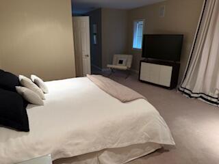 1718 Strathshire Hall Place Property Photo 12