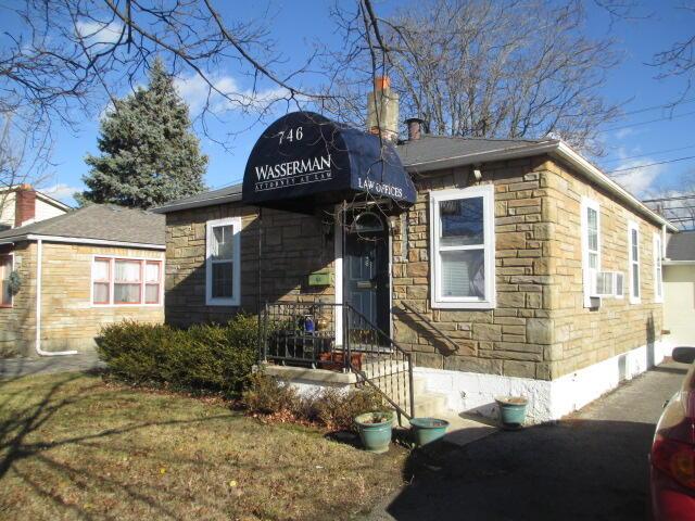 746 S Yearling Road Property Photo 1