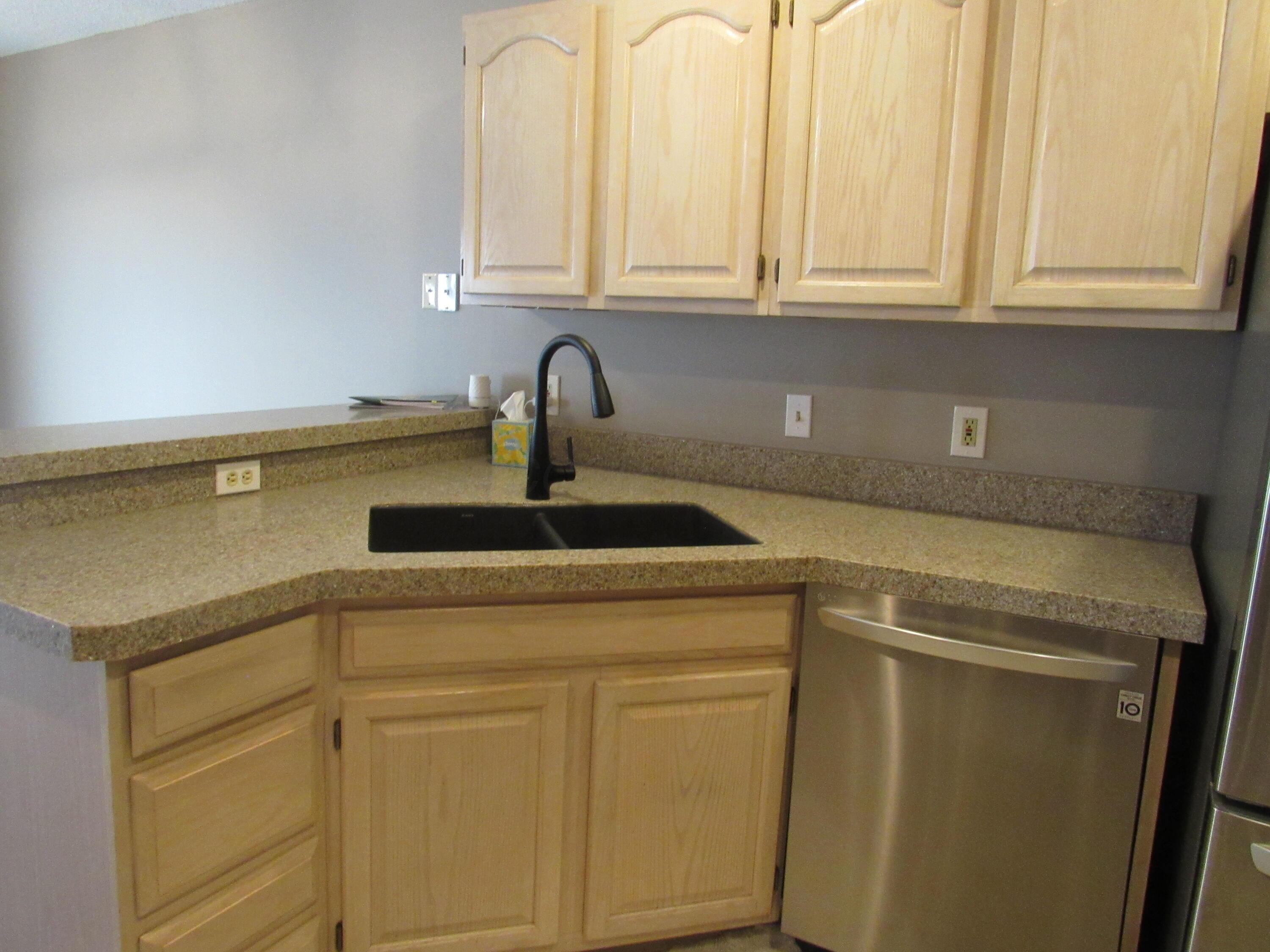 1205 Dunhurst Street Property Photo 7