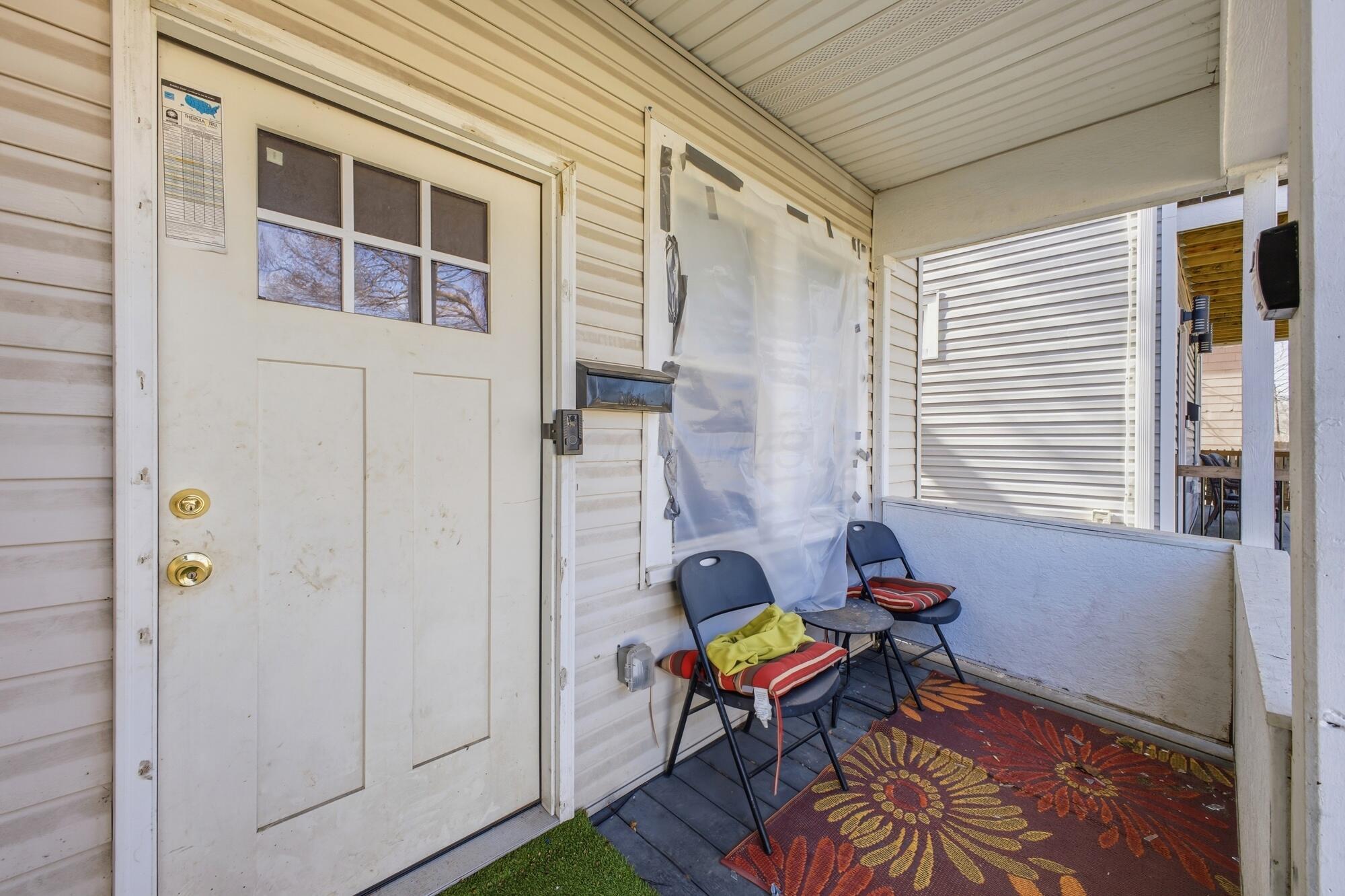 1355-1357 E Mound Street Property Photo 20