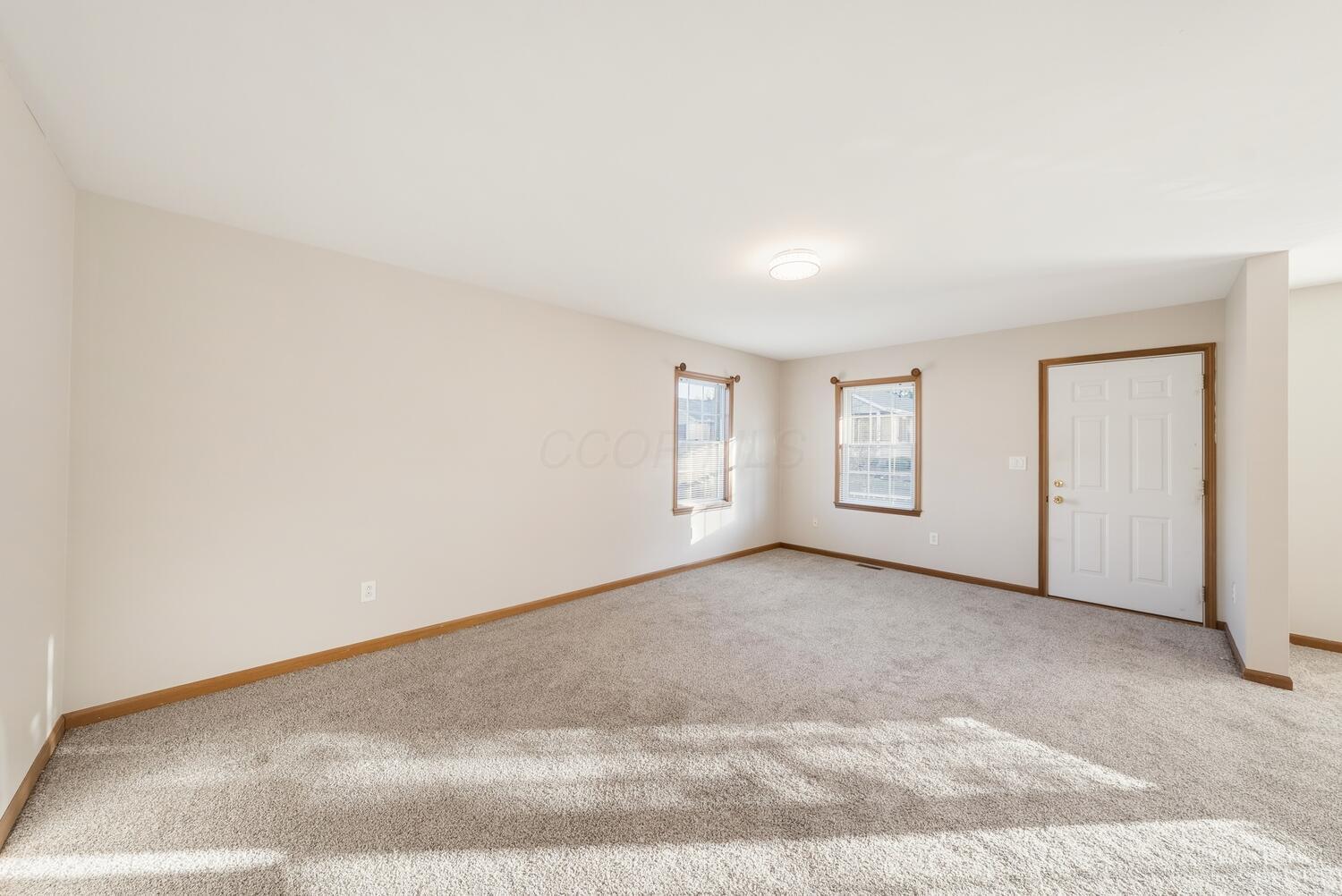 700 E Main, #32 Property Photo 7