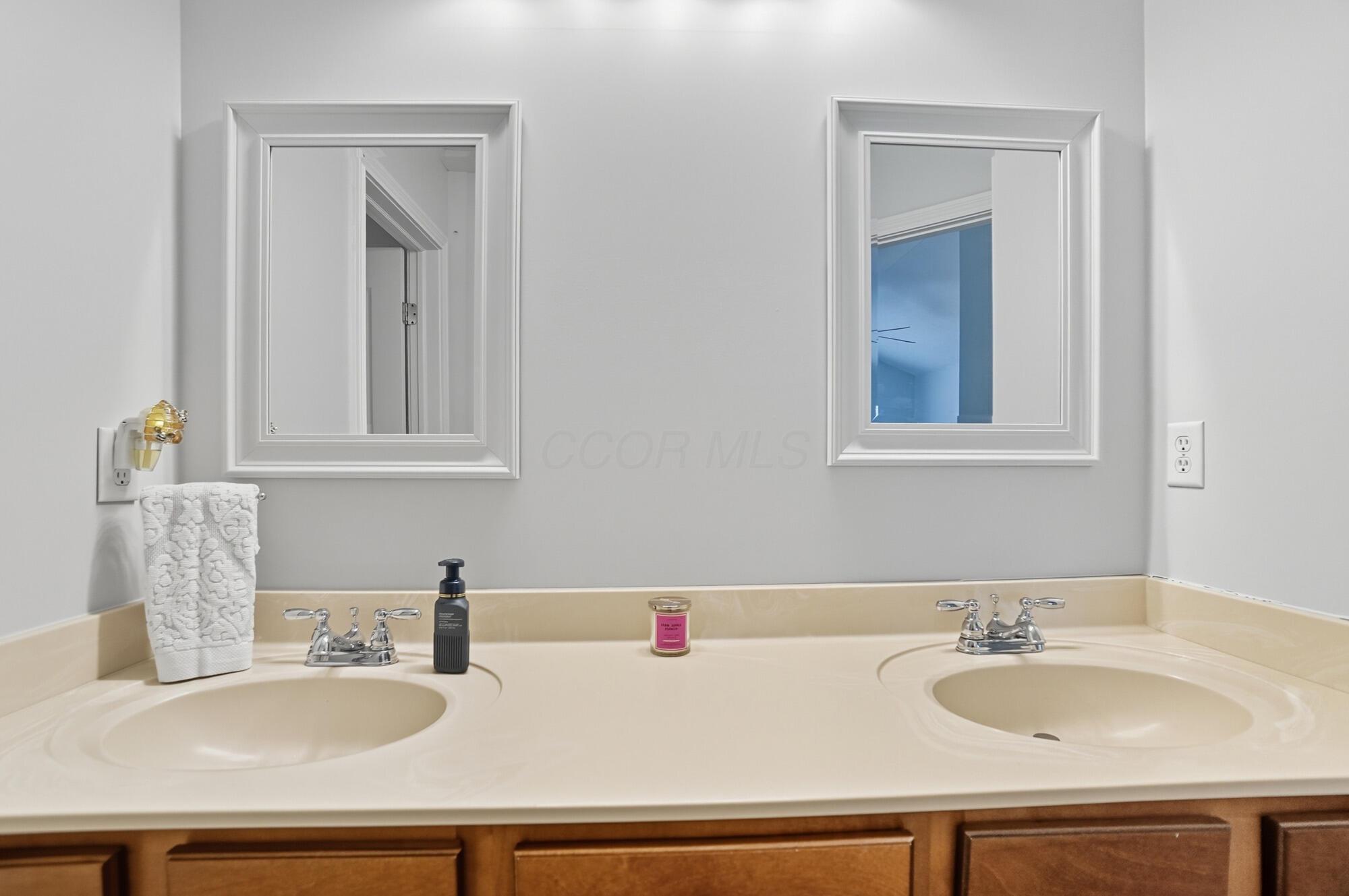 5017 Calais Drive Property Photo 32