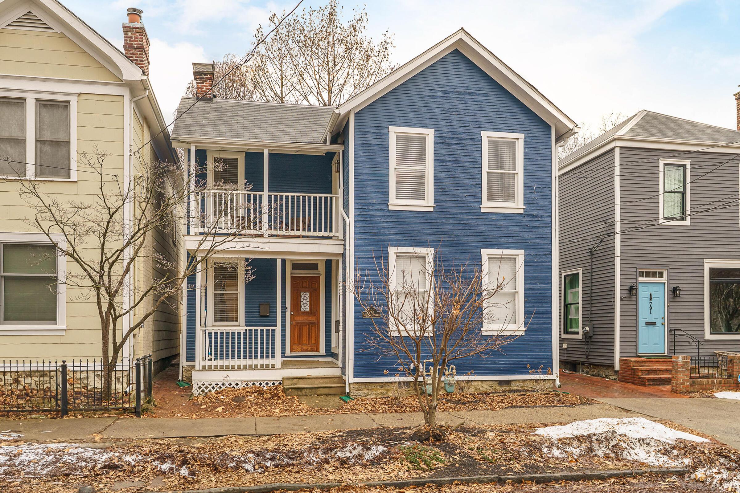 795 Mohawk Street, B Property Photo 1