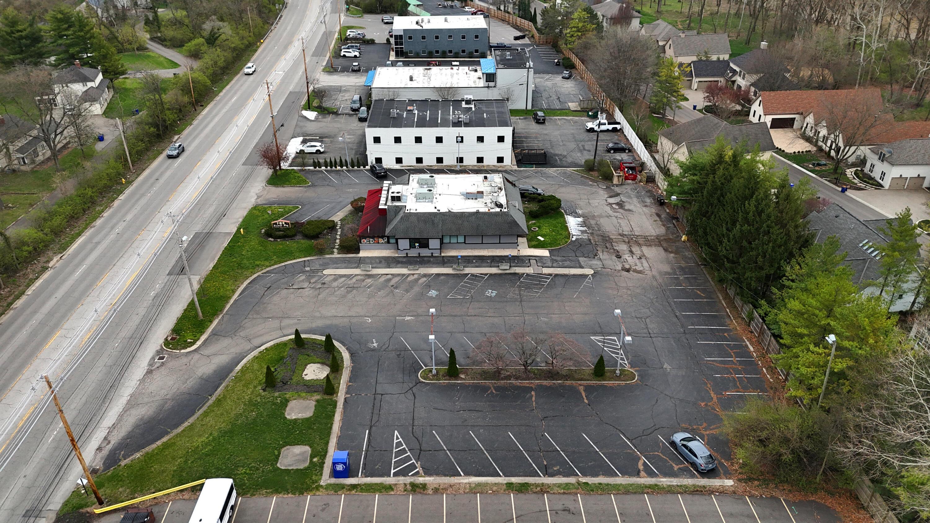 2055 Riverside Drive Property Photo 13