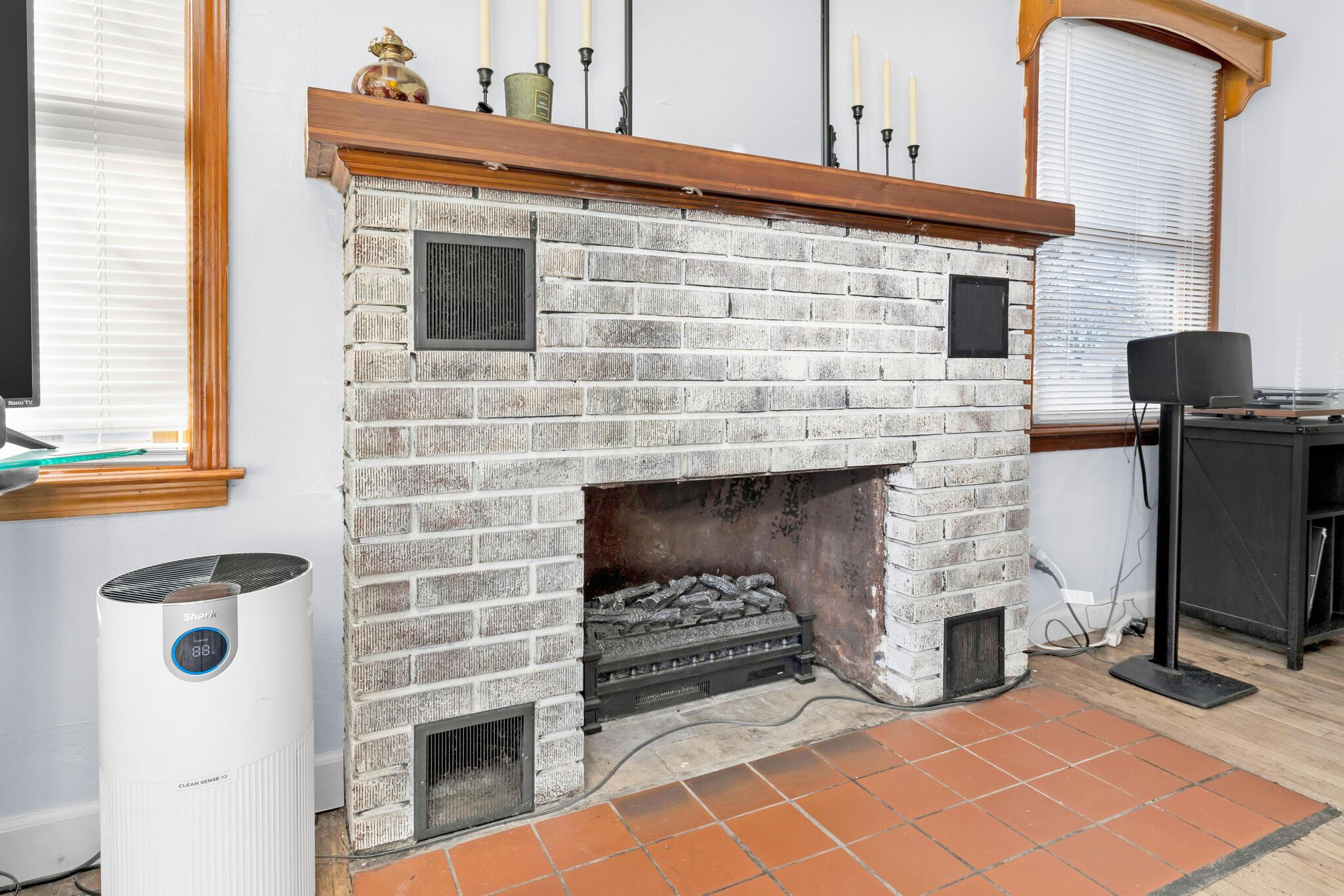 470 S Main Street Property Photo 7