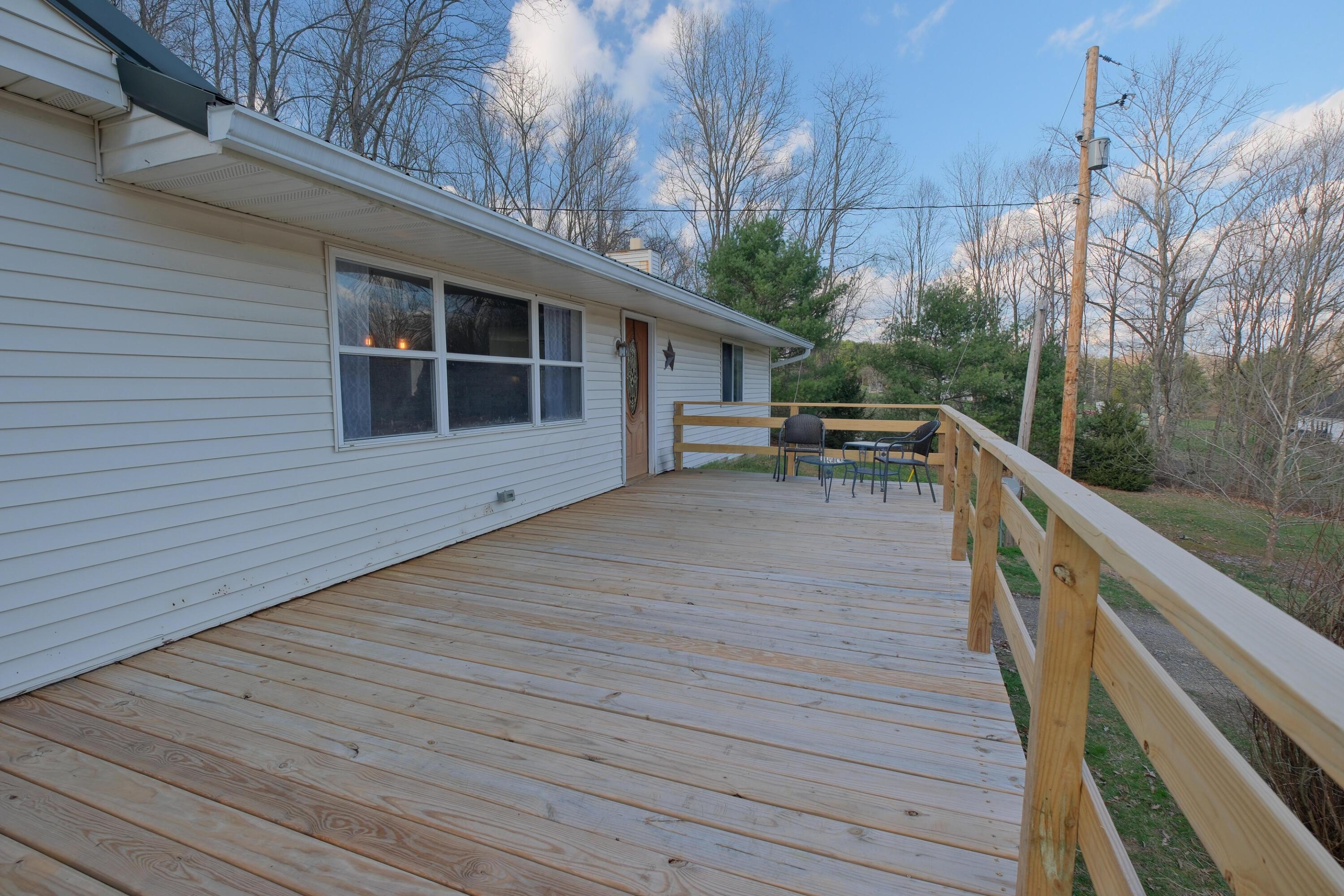 4021 Baker Road Property Photo 4