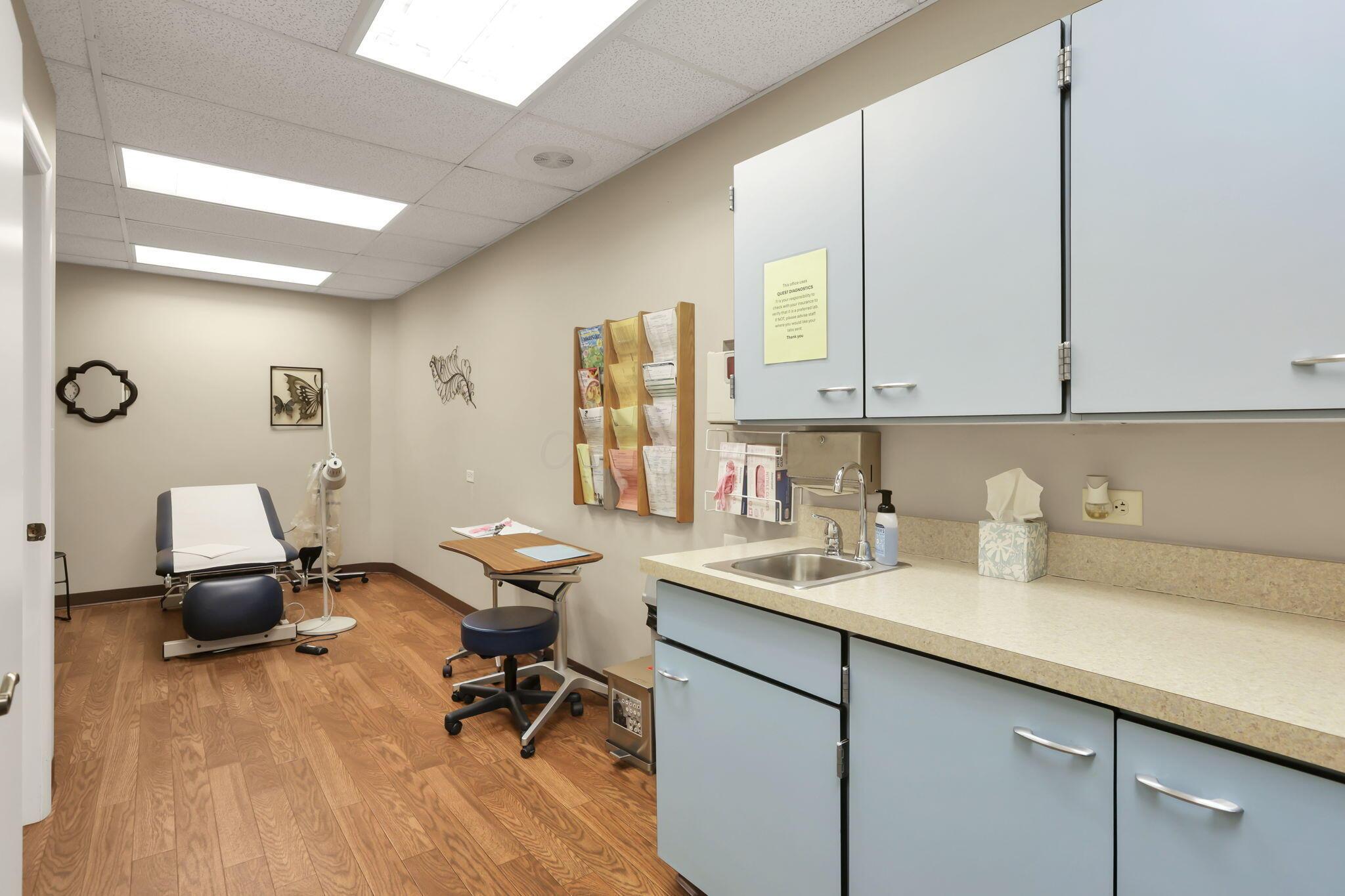 830 E Main Street Property Photo 27