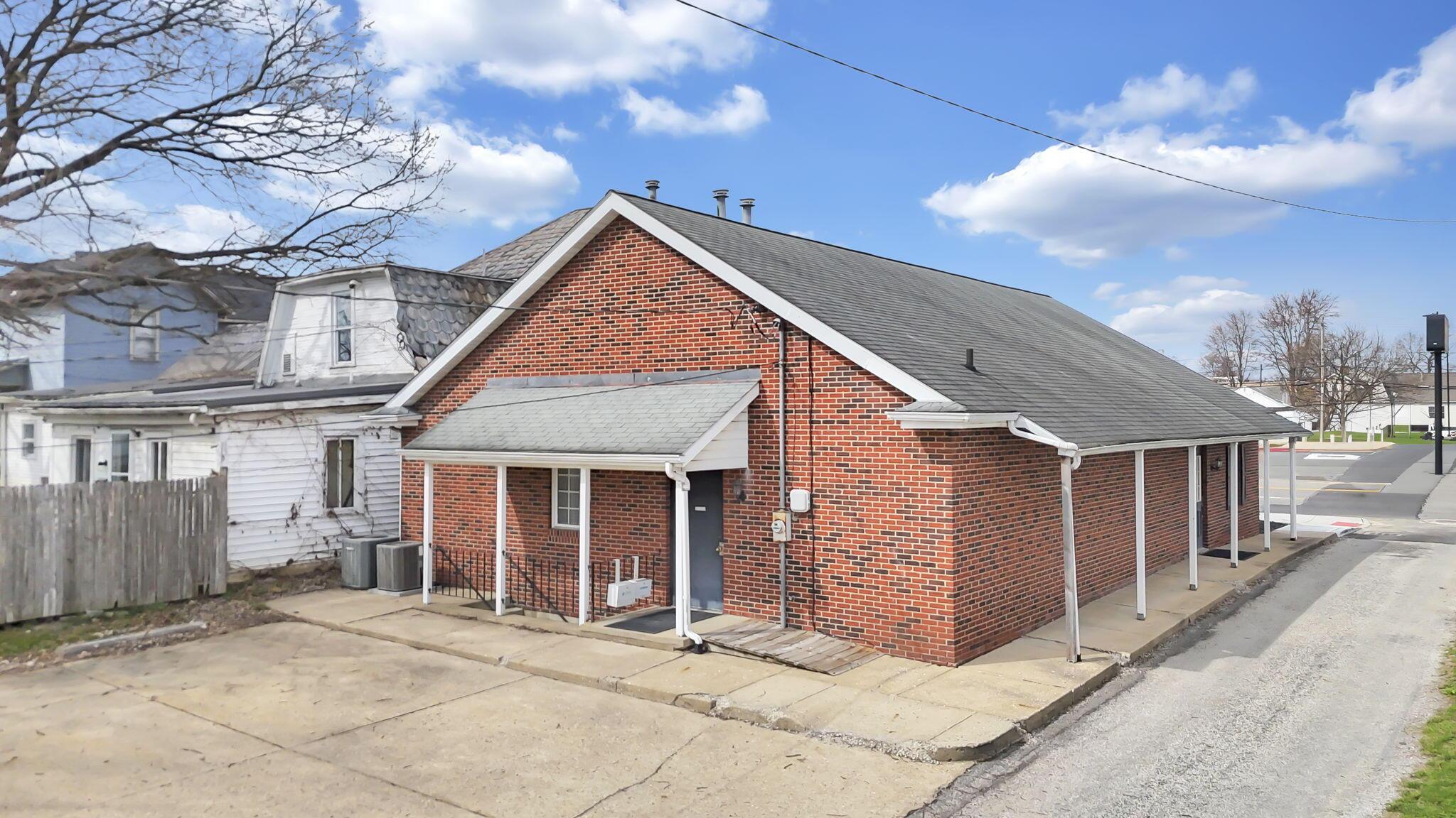 830 E Main Street Property Photo 45