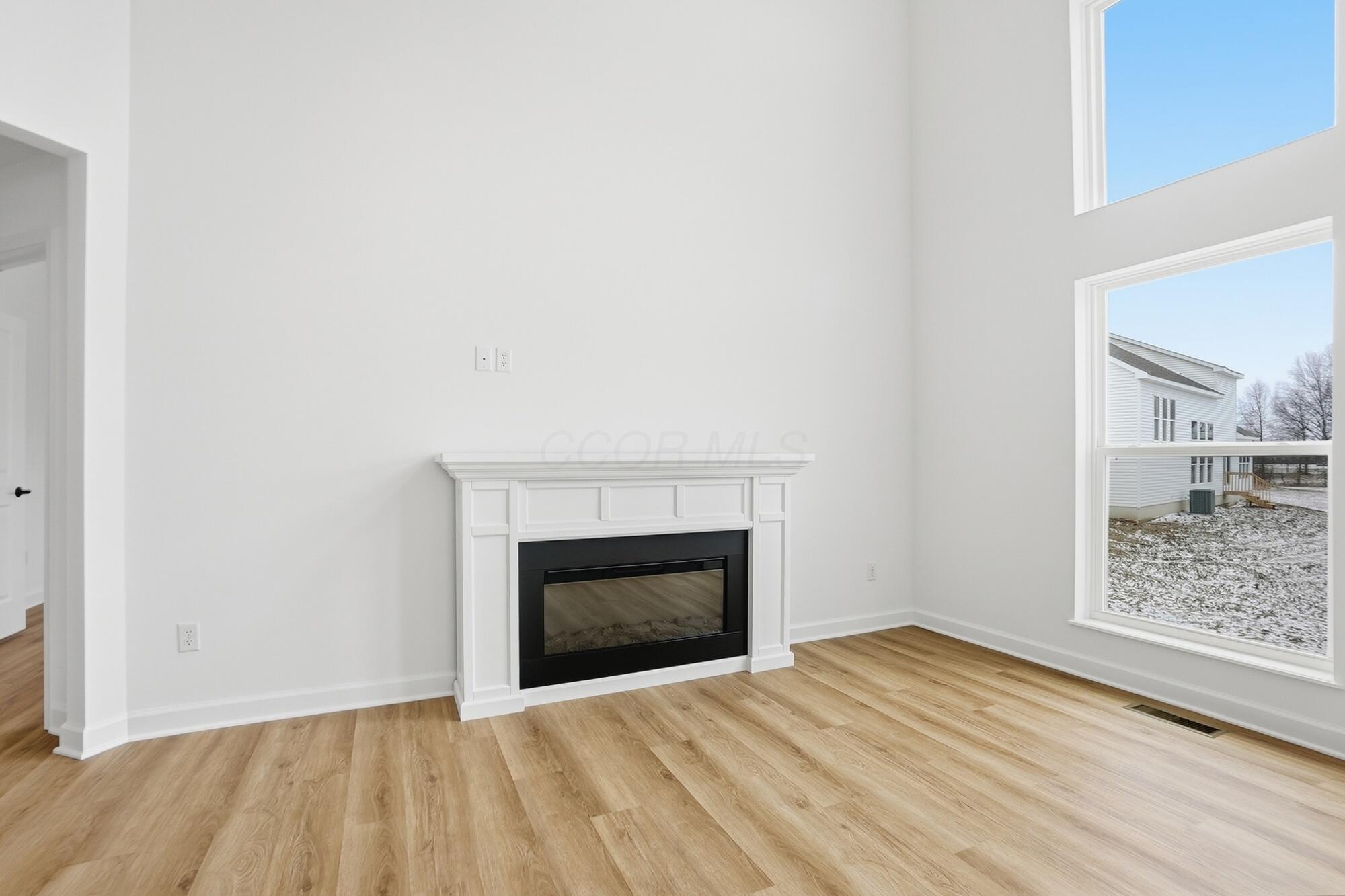6326 Sparks Drive Property Photo 5