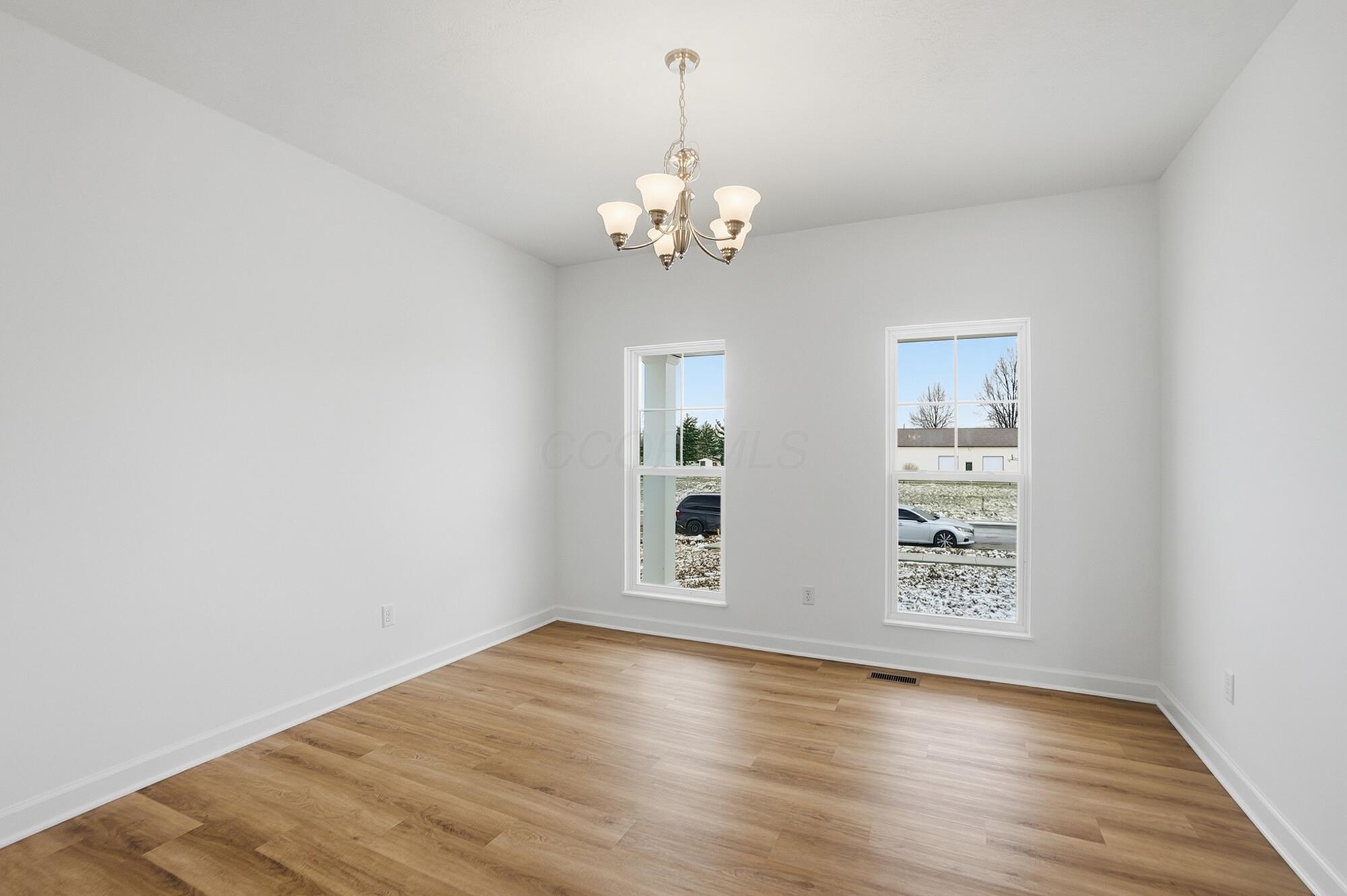 6326 Sparks Drive Property Photo 25