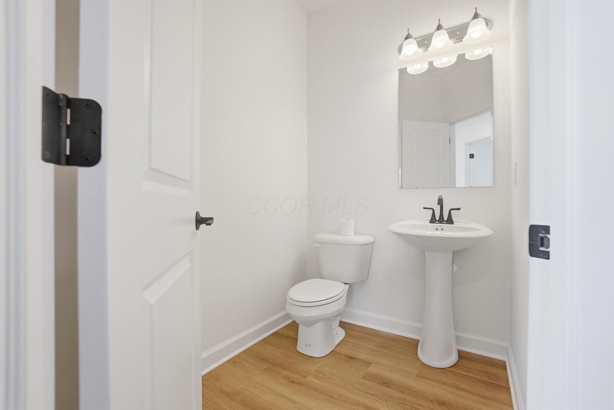 6326 Sparks Drive Property Photo 28