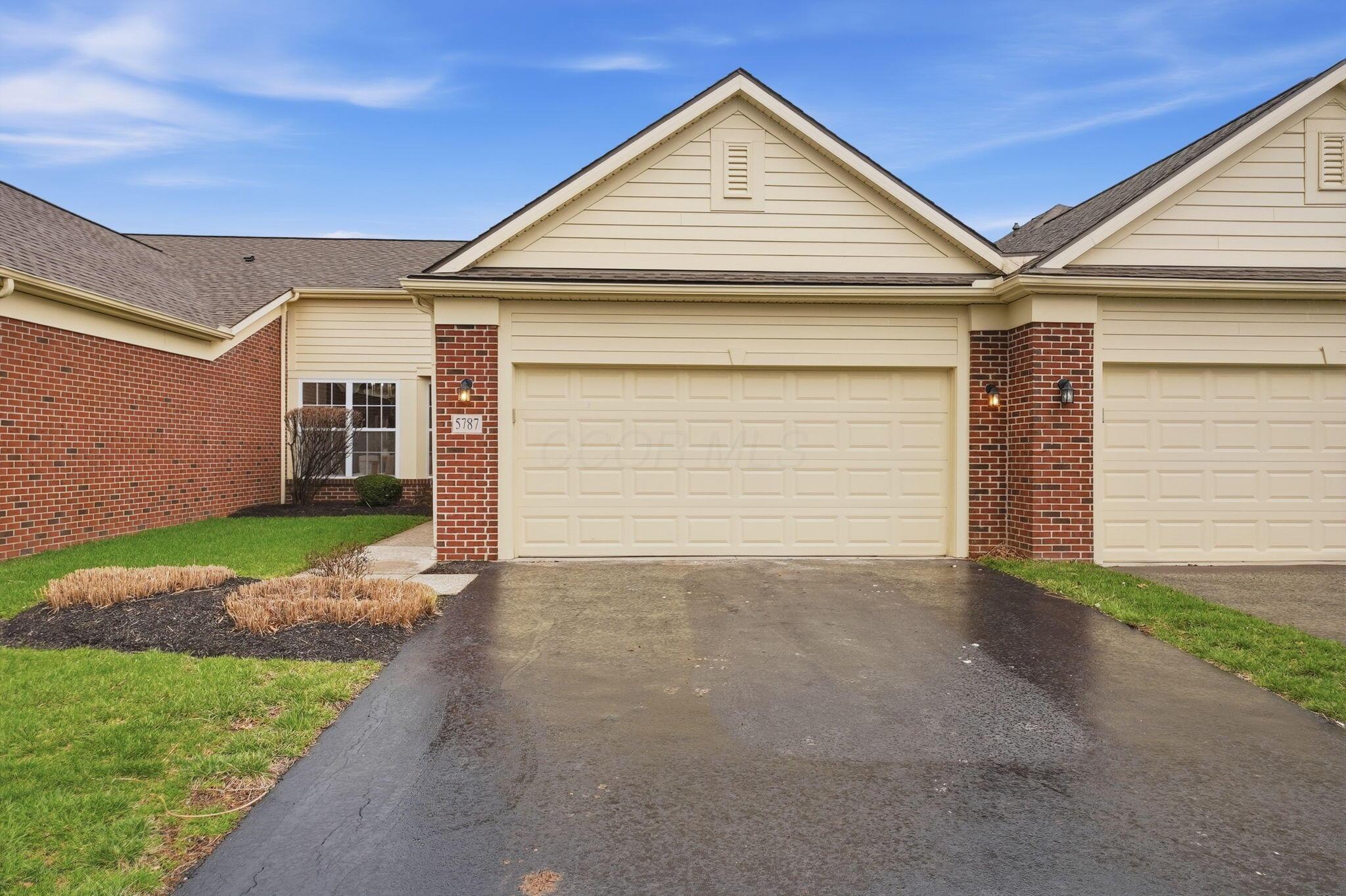 5787 Burke Circle Property Photo 1