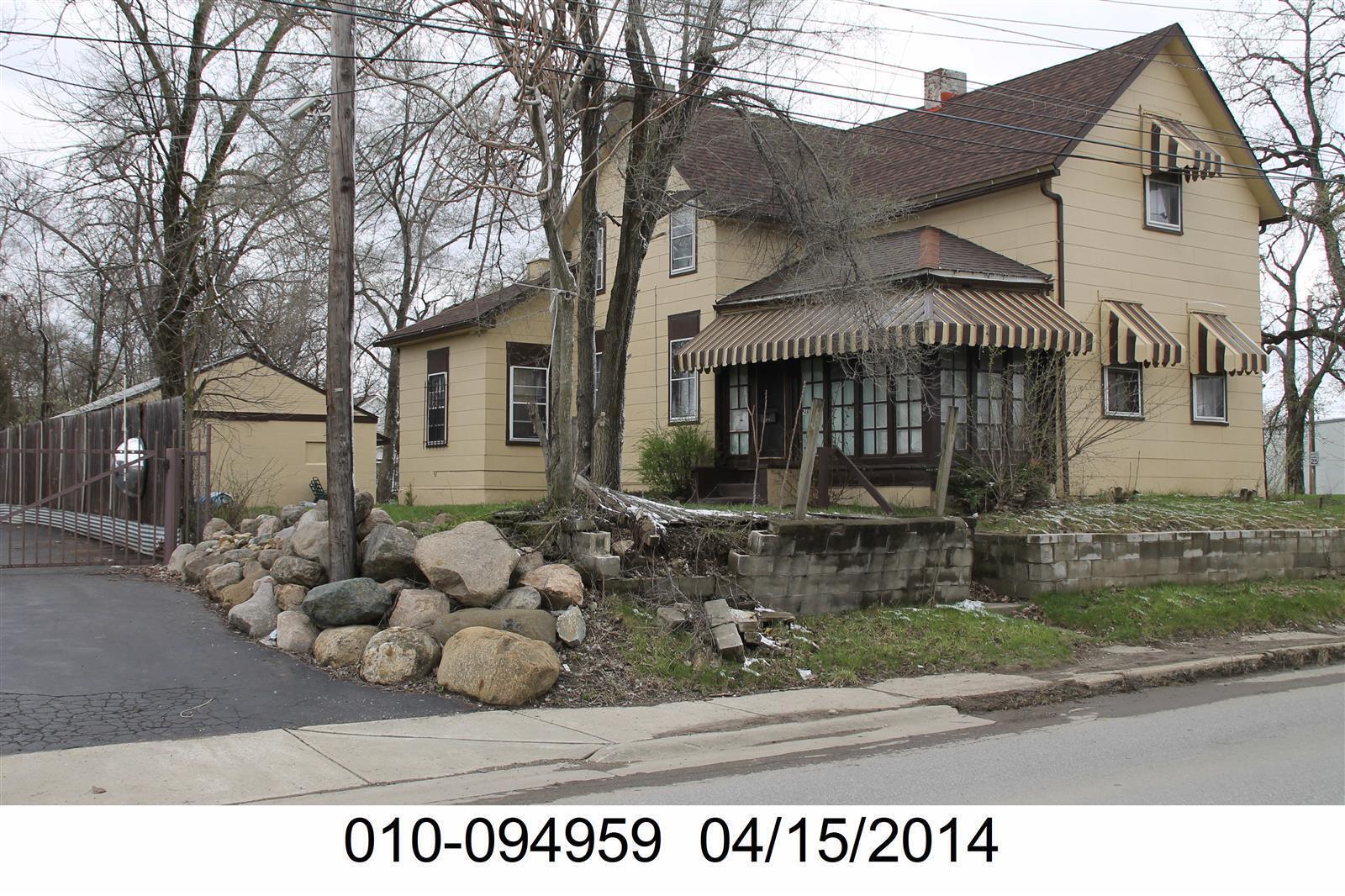 1569 E 5th Avenue Property Photo 1