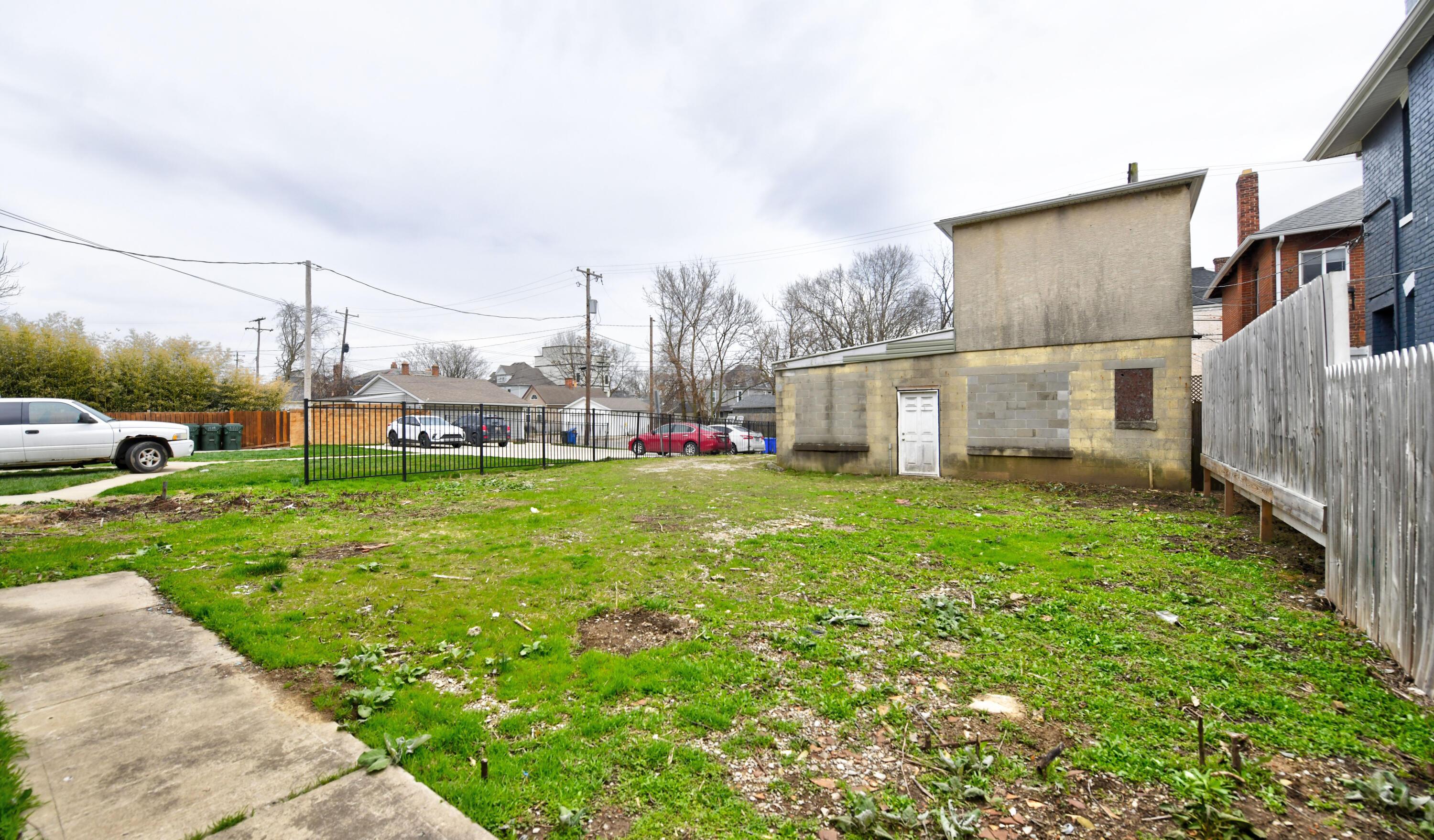 1229-1231 E Main Street Property Photo 7