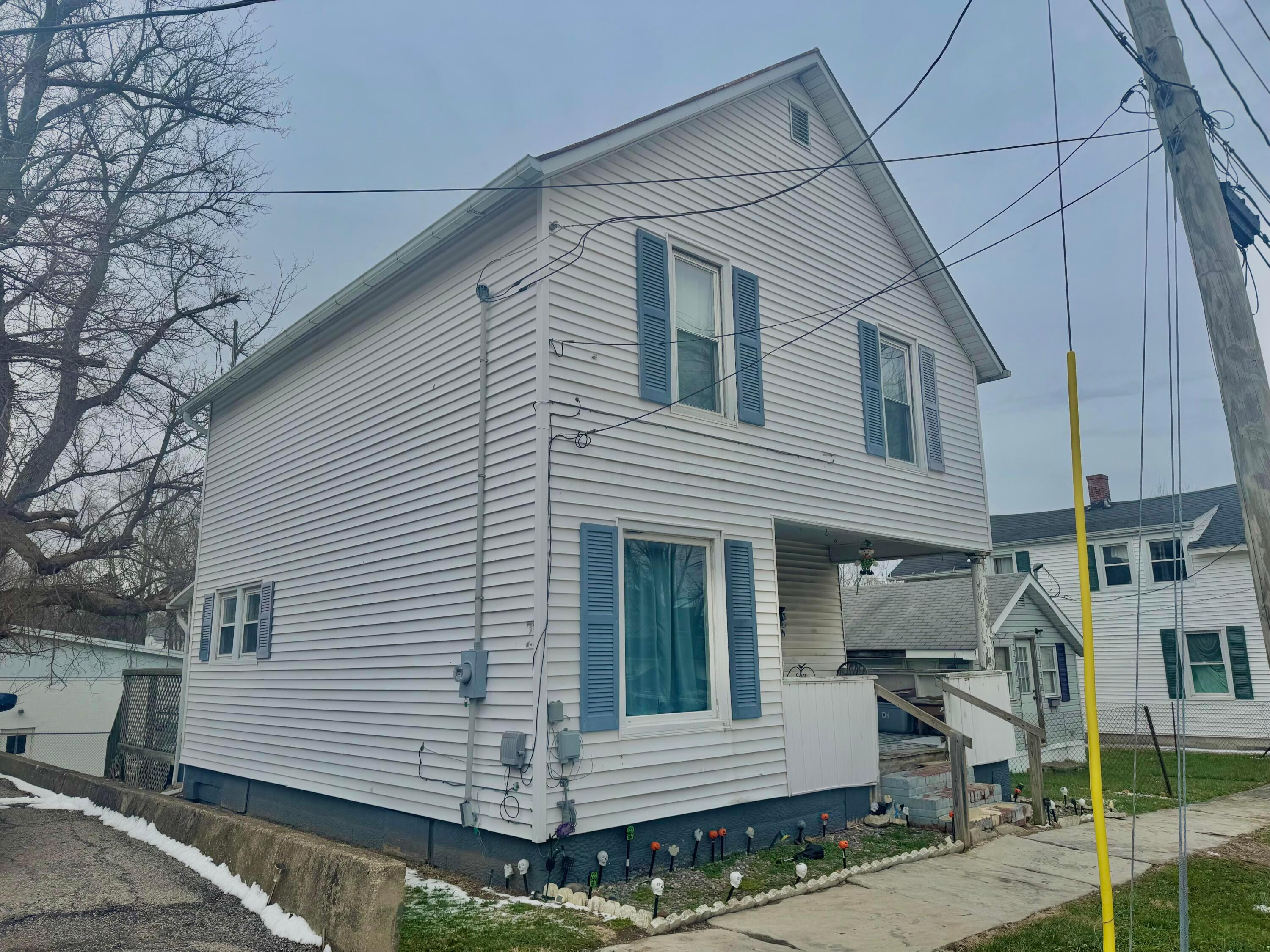 33 E Main Street Property Photo 2