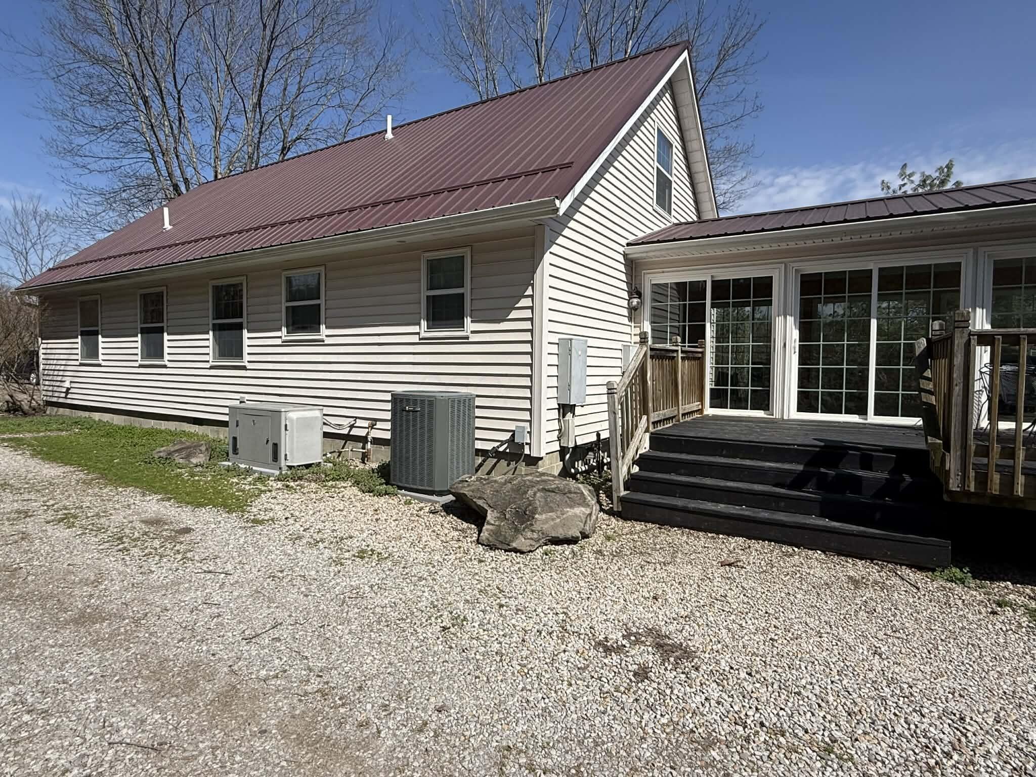 7170 Old Town Road Property Photo 4