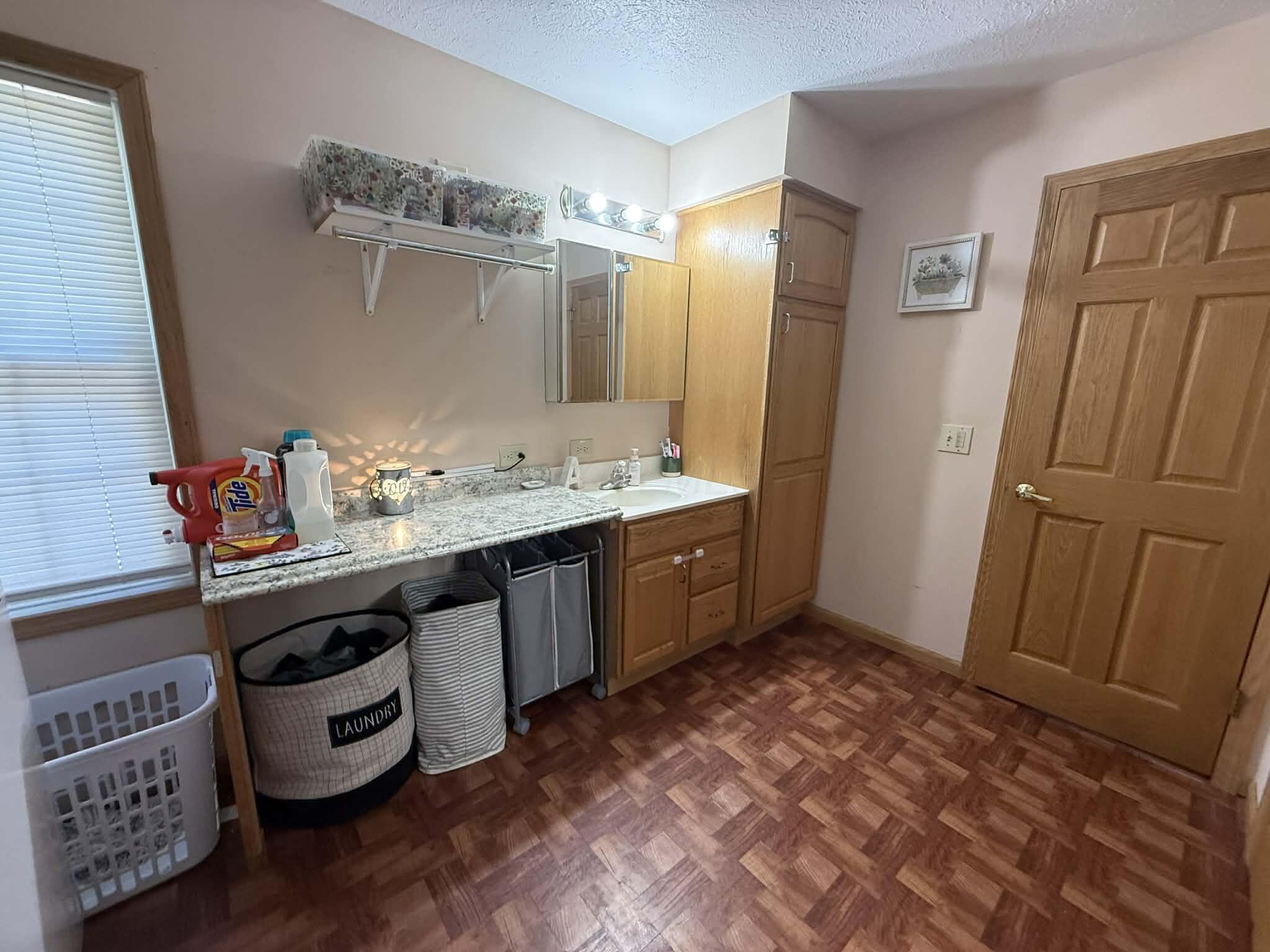 7170 Old Town Road Property Photo 12