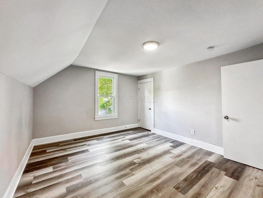 354 S Ogden Avenue Property Photo 6