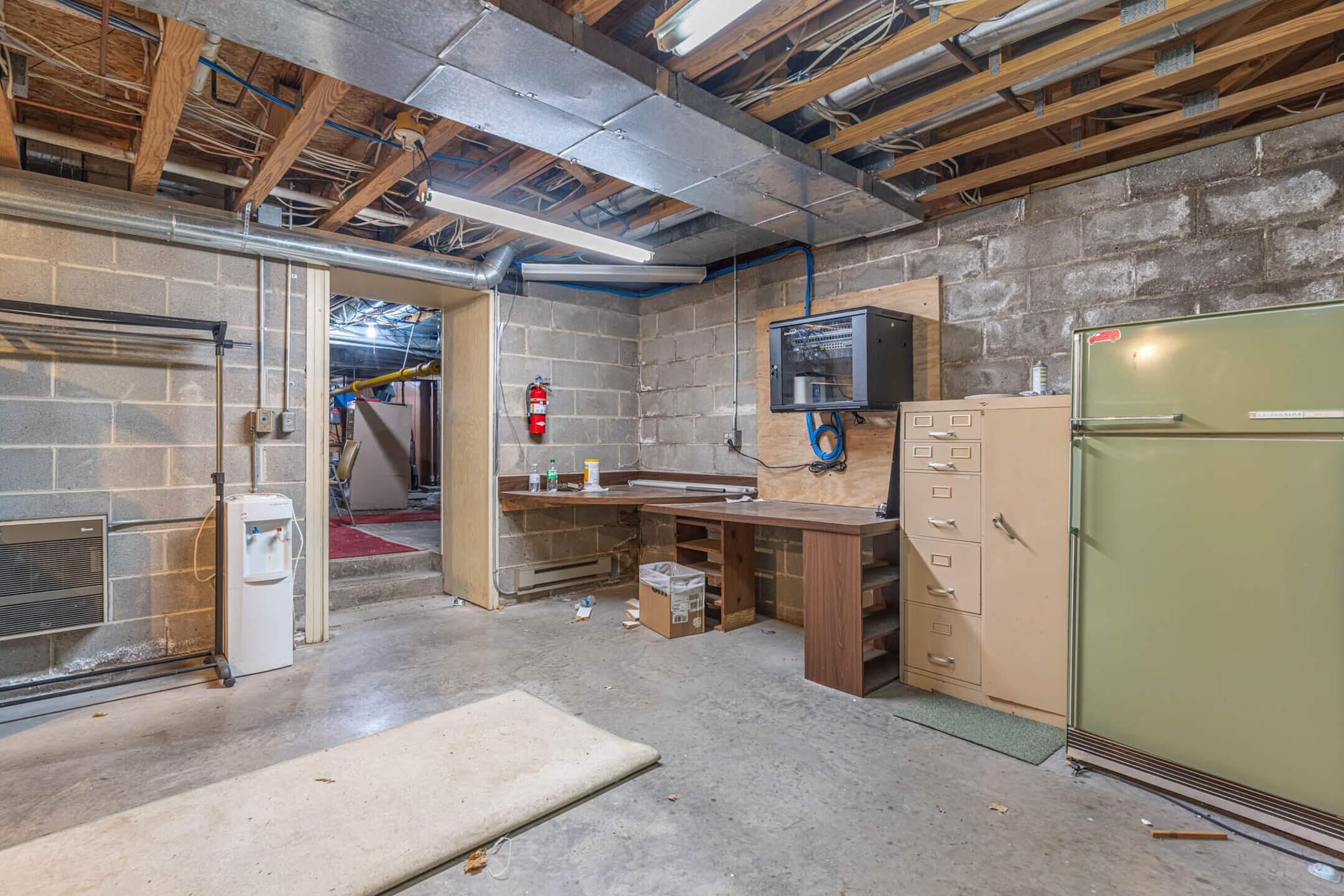 227 E Cecil Street Property Photo 84