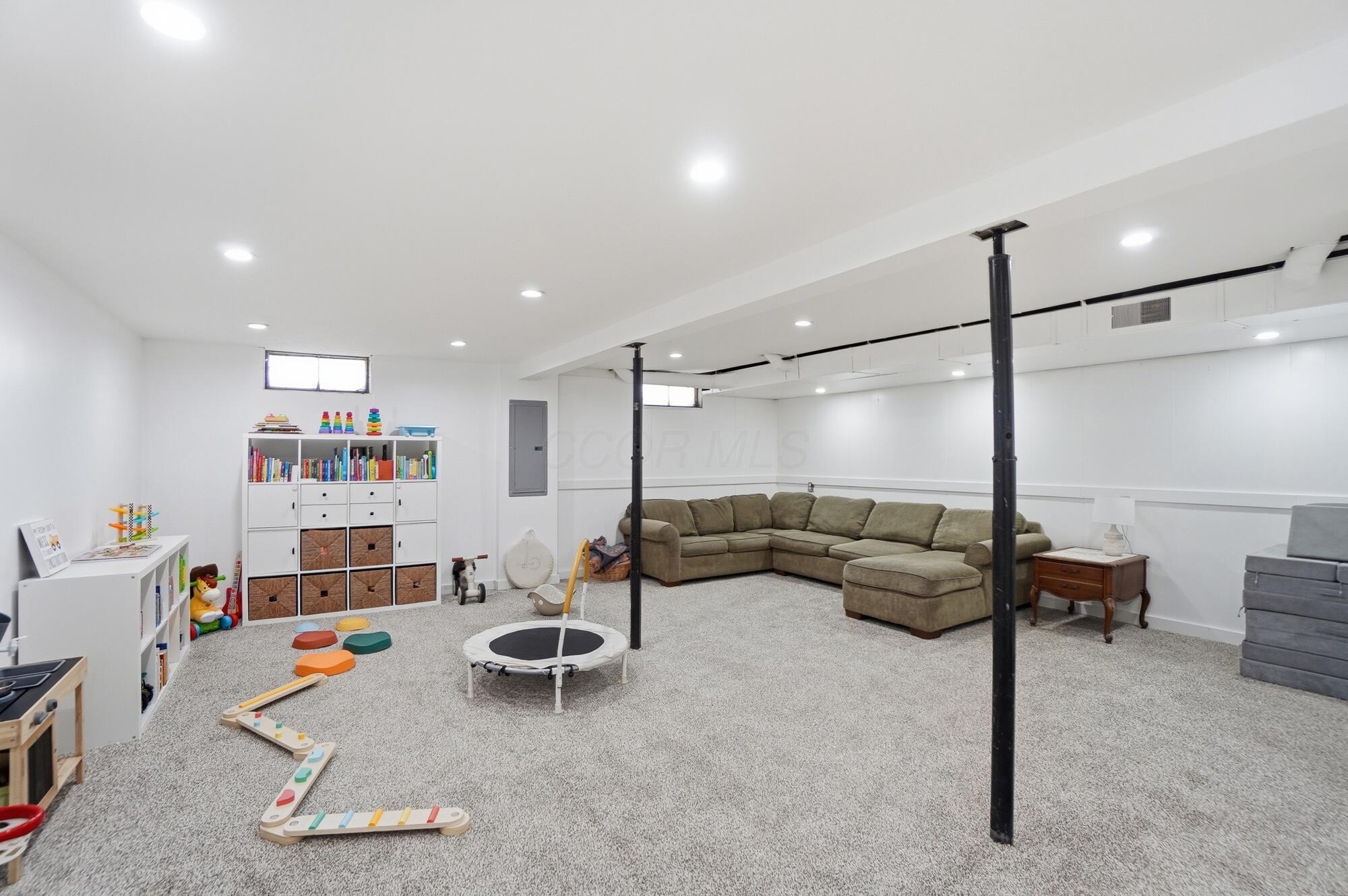 80 Carlisle Avenue Property Photo 31
