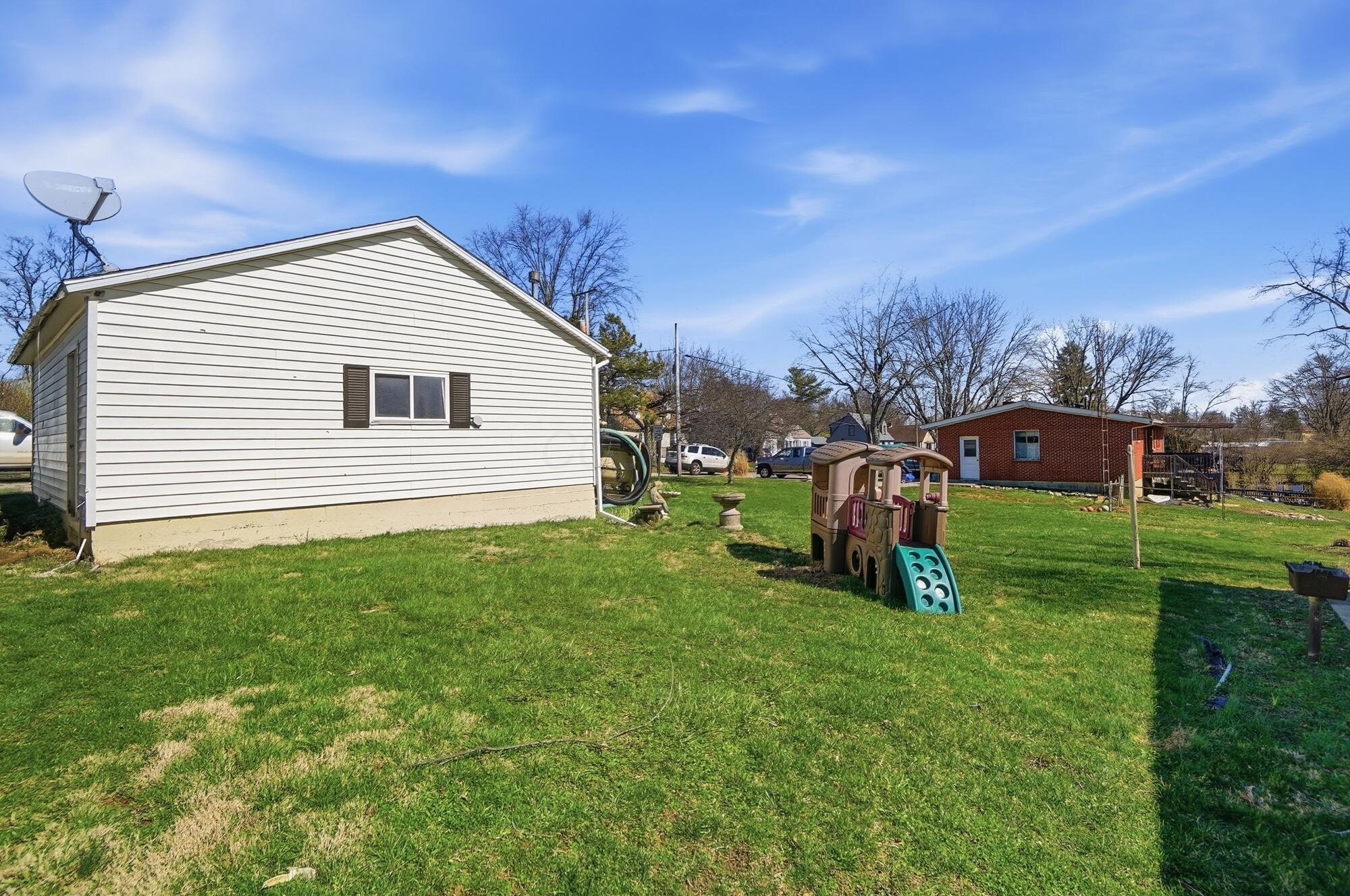 80 Carlisle Avenue Property Photo 40
