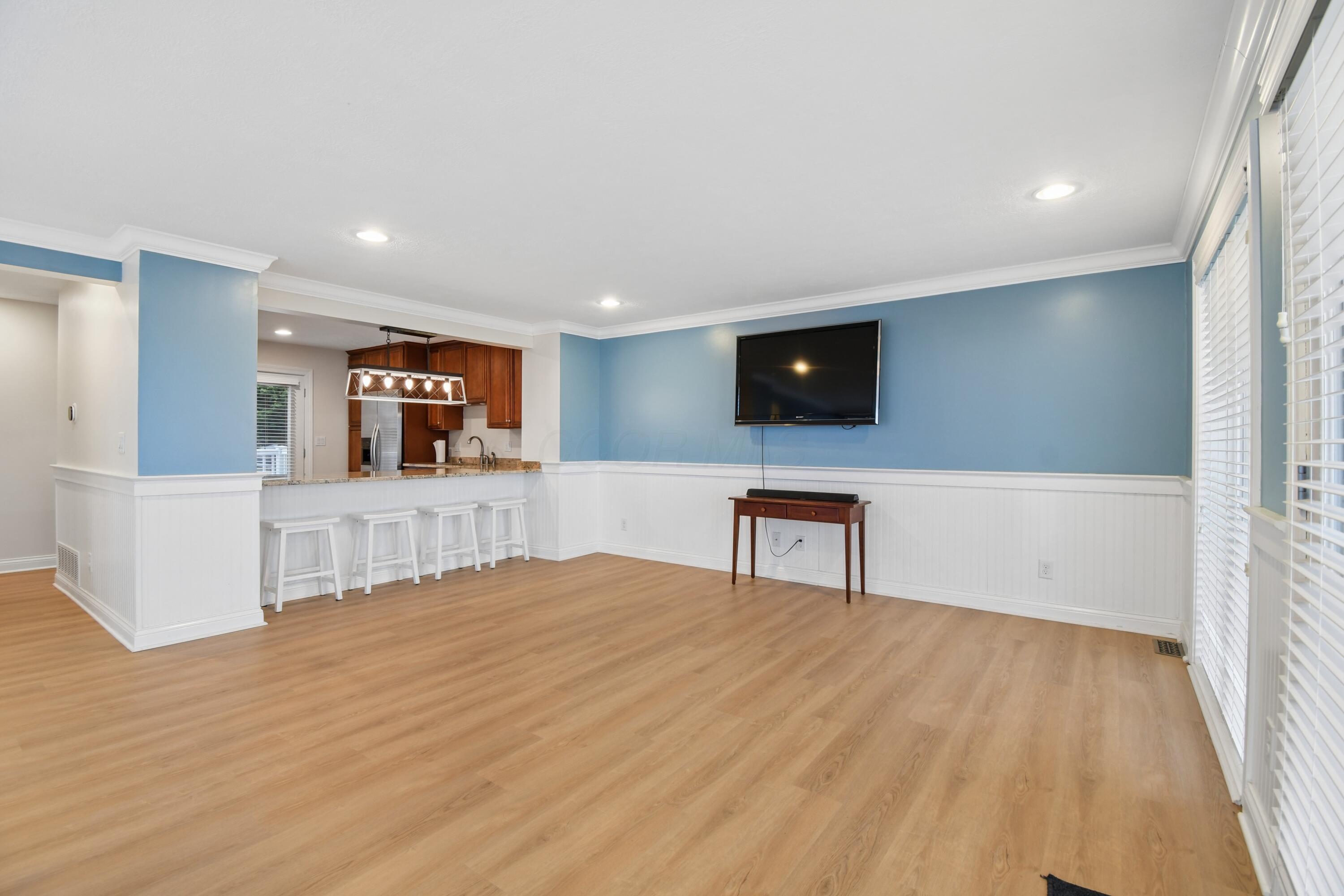 48 Rosebraugh Circle E Property Photo 9