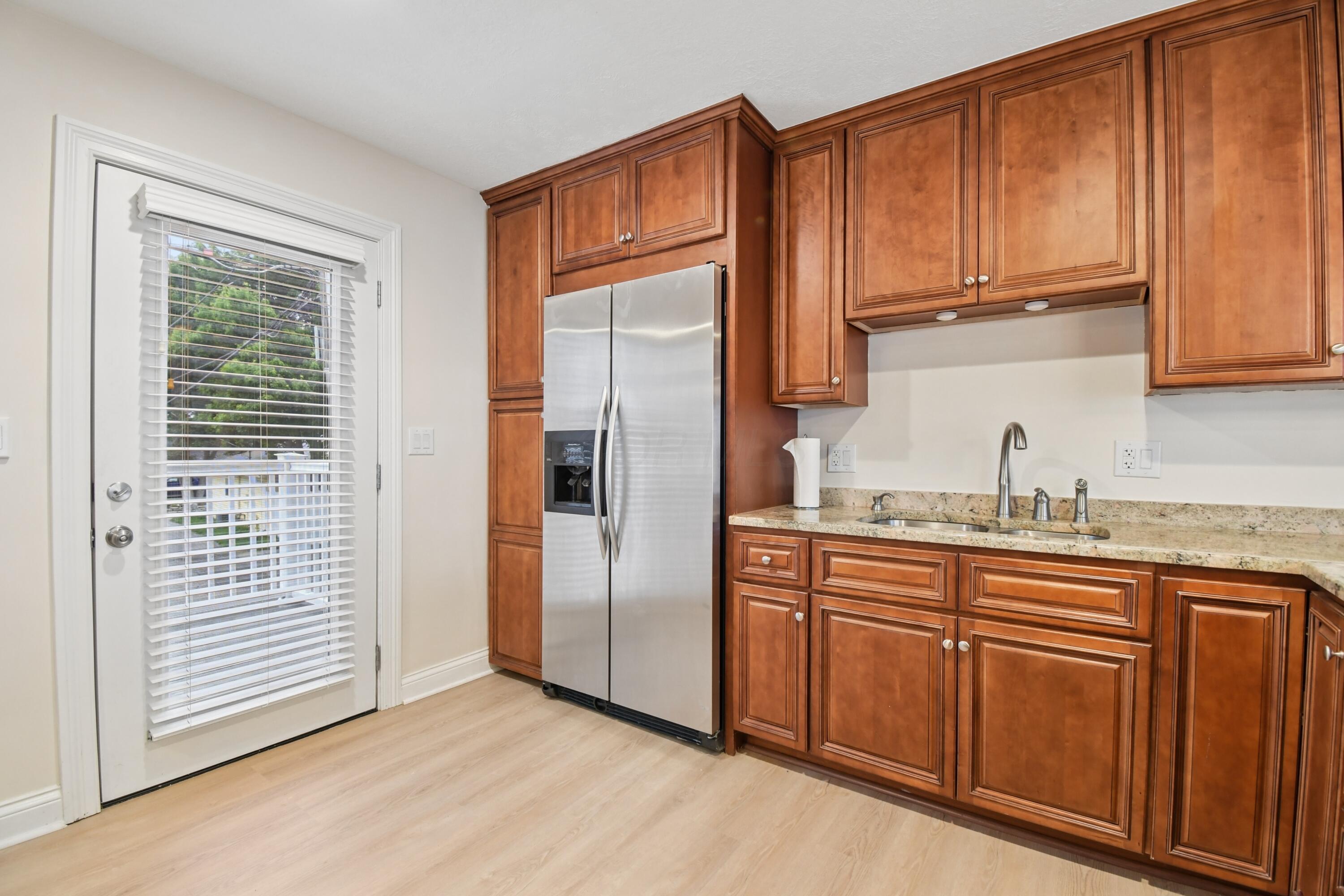 48 Rosebraugh Circle E Property Photo 16