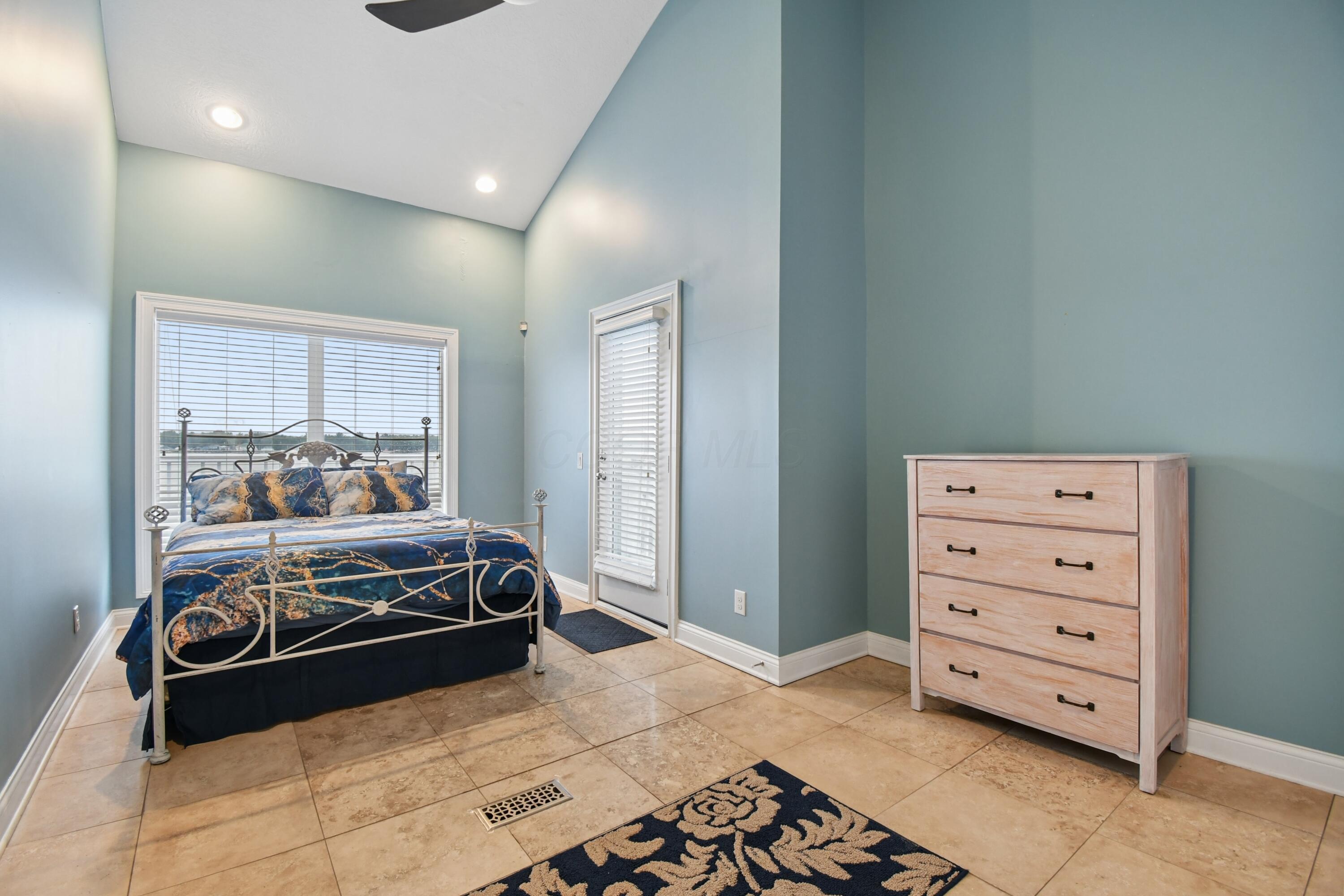 48 Rosebraugh Circle E Property Photo 18