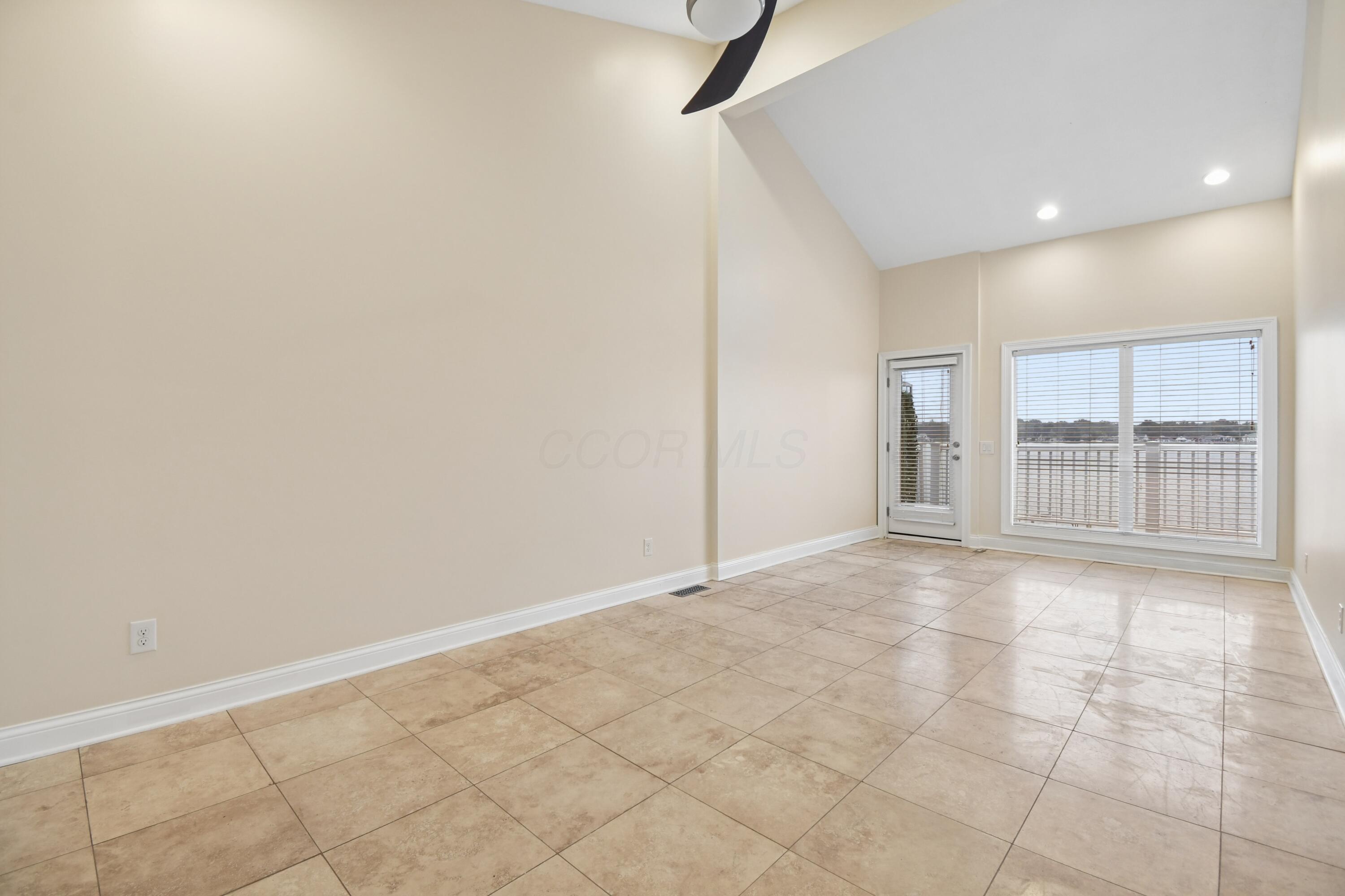 48 Rosebraugh Circle E Property Photo 21