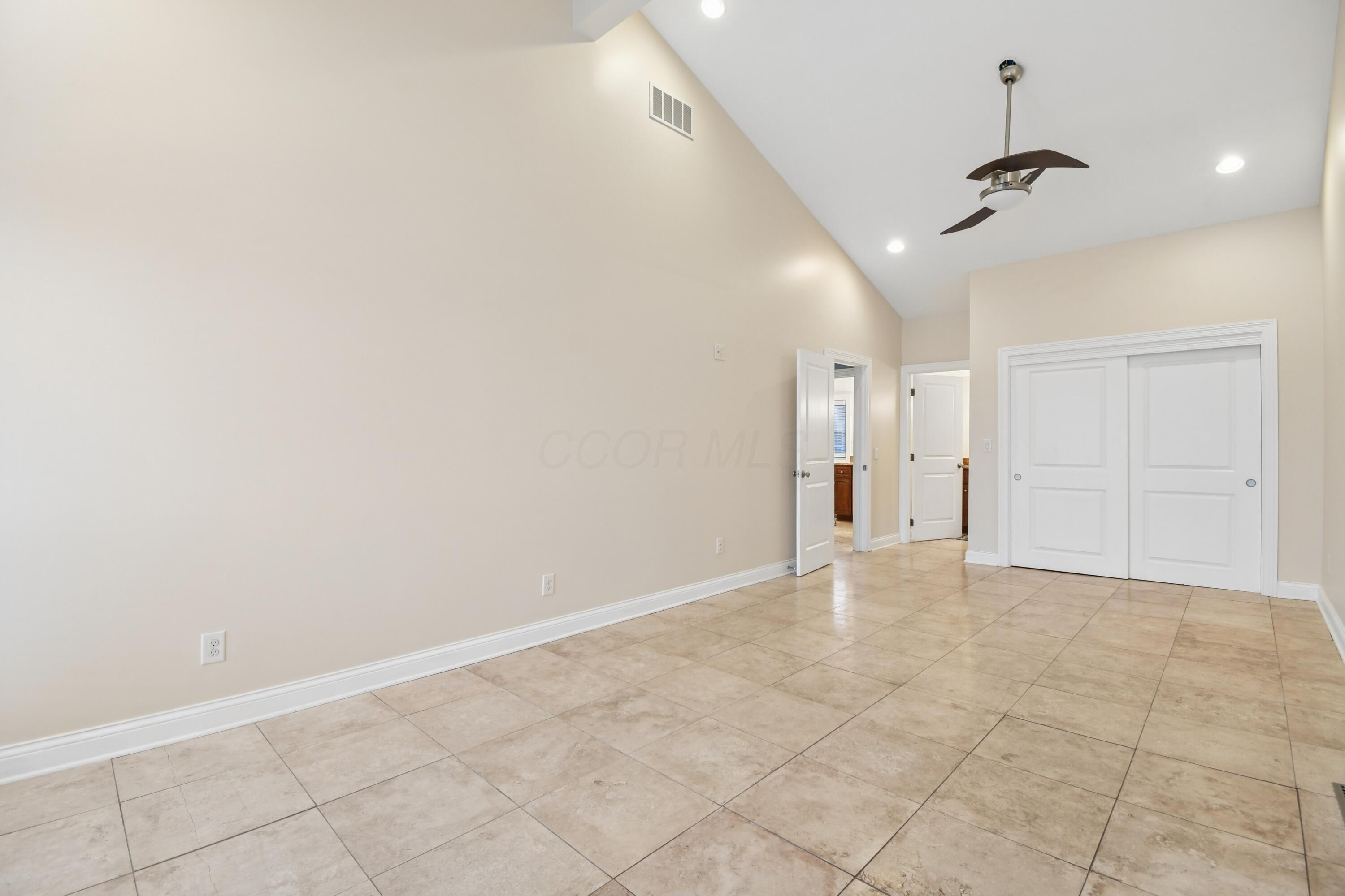 48 Rosebraugh Circle E Property Photo 23